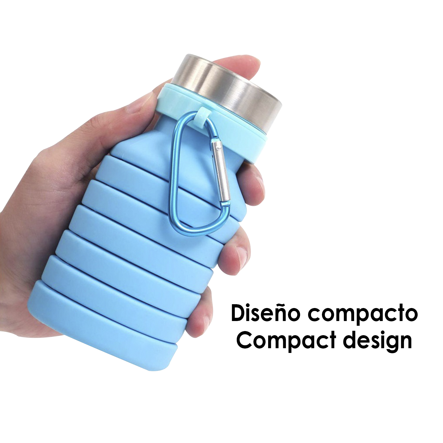 Blaue, zusammenklappbare Wasserflasche mit Metallverschluss und Karabinerhaken in Hand. Kompaktes Design.