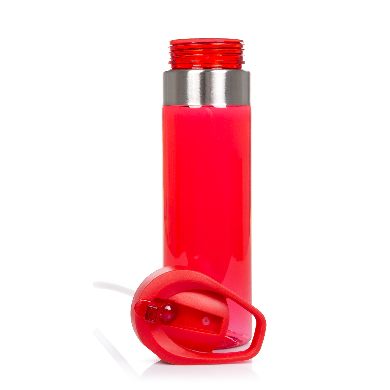 Botella de agua roja con tapa roja abierta y pajita. Fondo blanco.