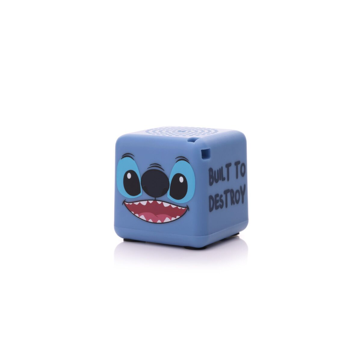 Blaues Stitch-Würfel-Lautsprecher mit dem Schriftzug 'BUILT TO DESTROY'.