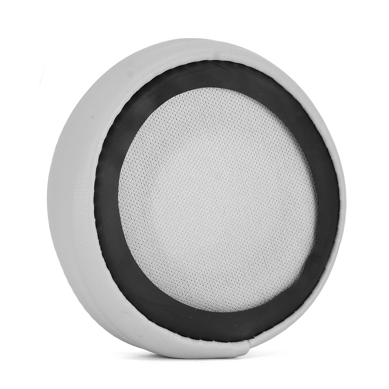 Cuscinetto auricolare rotondo bianco per cuffie con un anello nero e un interno in rete.