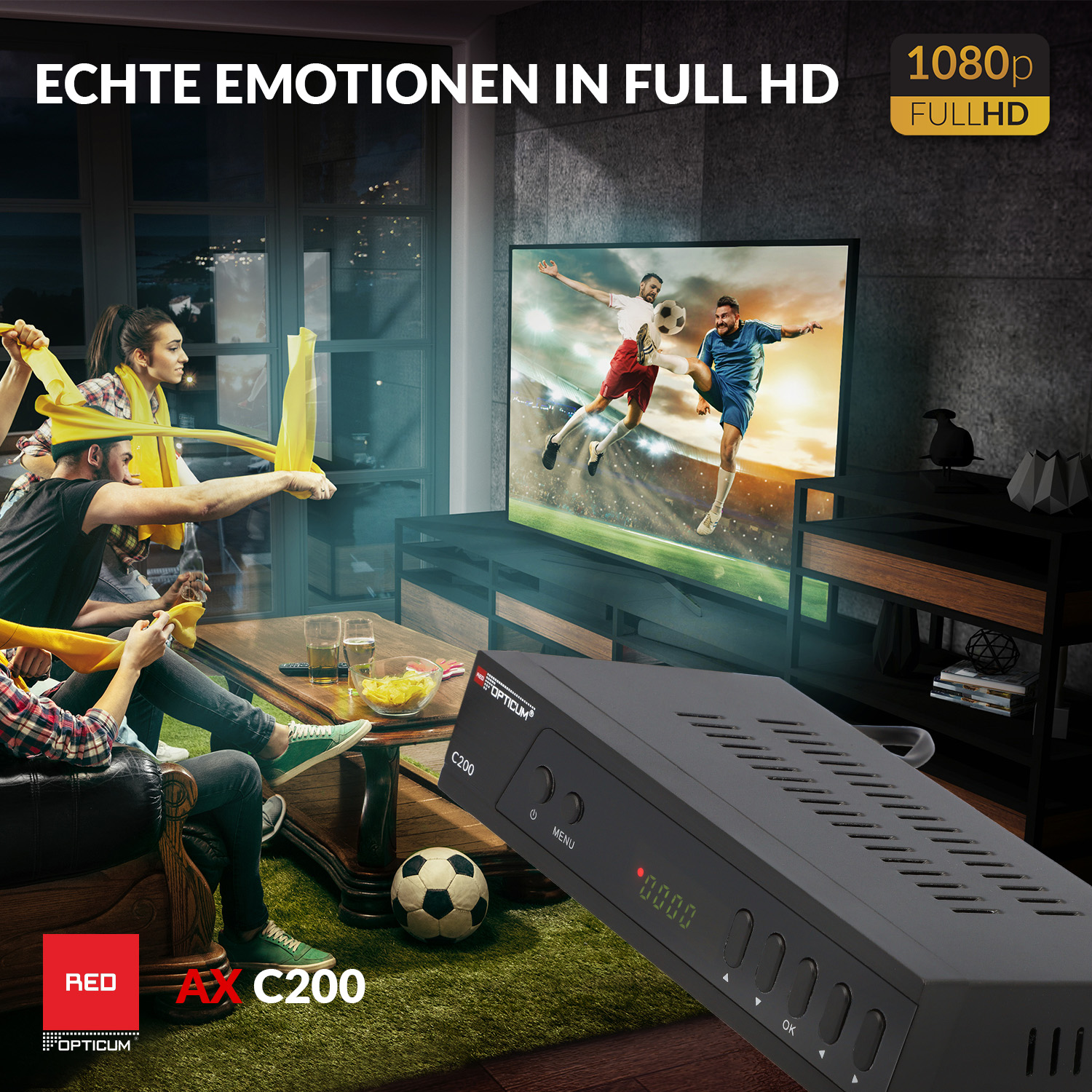 Ein Wohnzimmer mit Leuten, die ein Fußballspiel auf einem Fernseher sehen, ein schwarzer Receiver im Vordergrund.