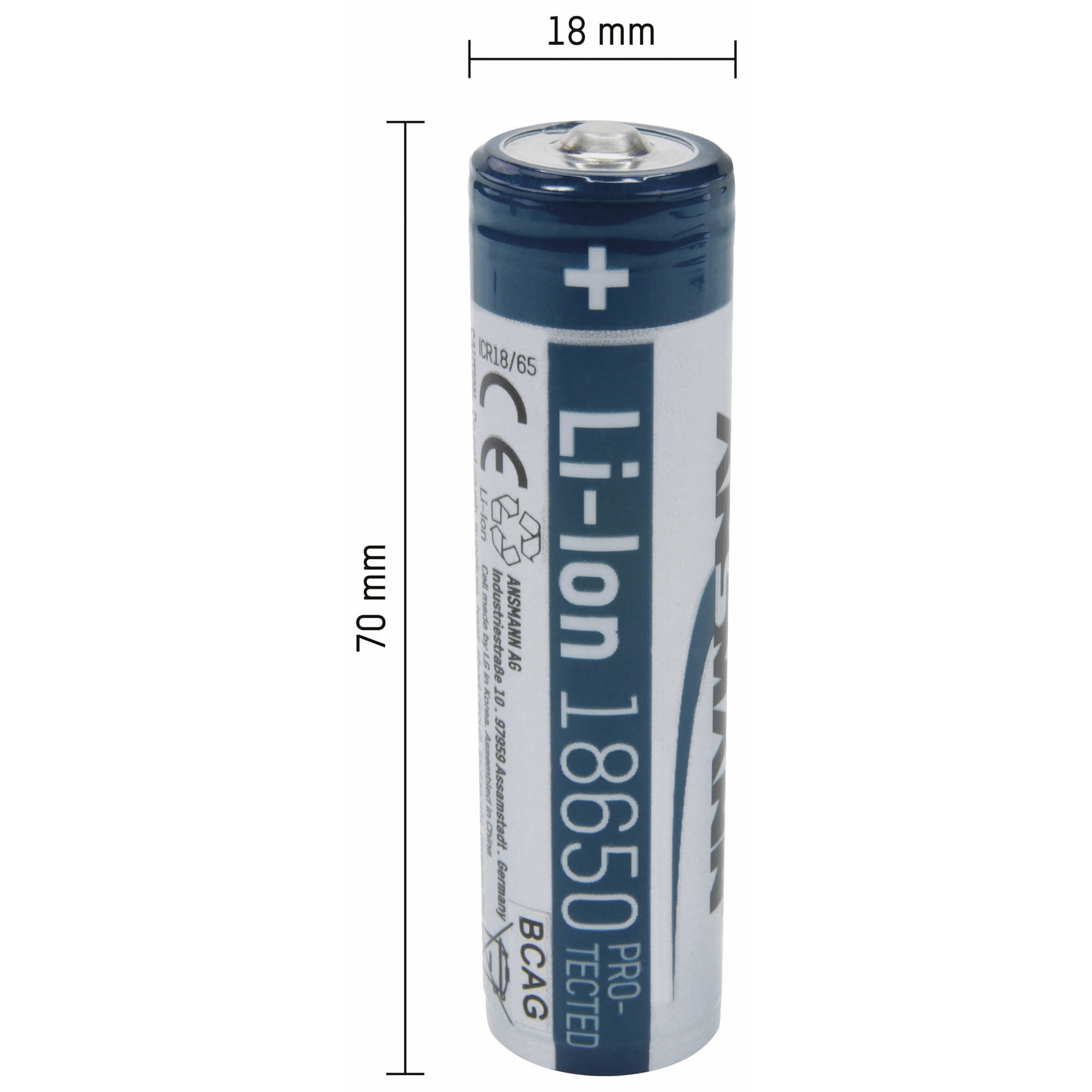 Een AA-batterij met tekst: Li-ion 18650 PRO-TECTED. Blauwe en witte kleuren met afmetingen vermeld.