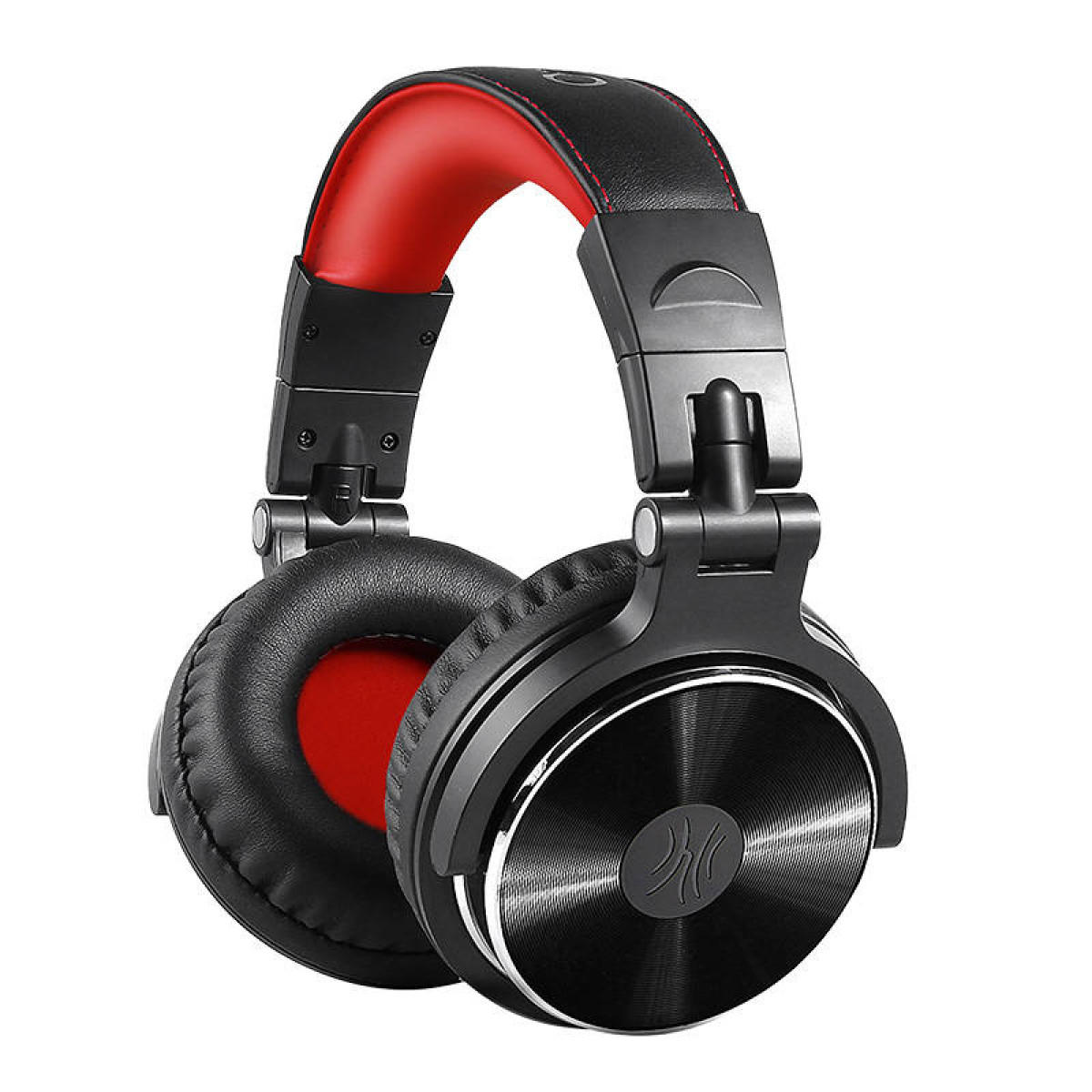 Cuffie nere e rosse con grandi padiglioni auricolari. I cuscinetti sono rossi.