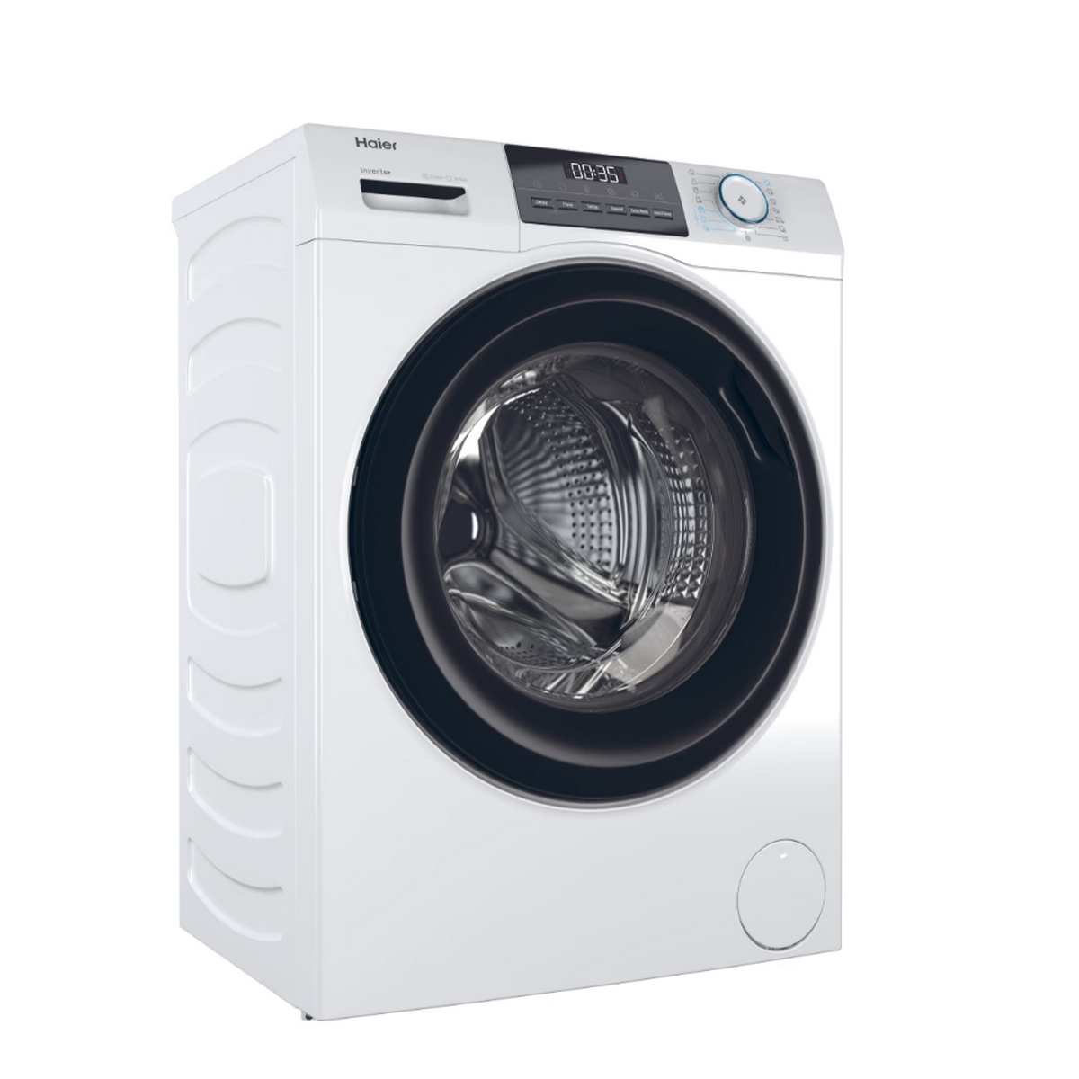 Een witte Haier wasmachine. Hij heeft een zwarte deur en een bedieningspaneel aan de bovenkant.