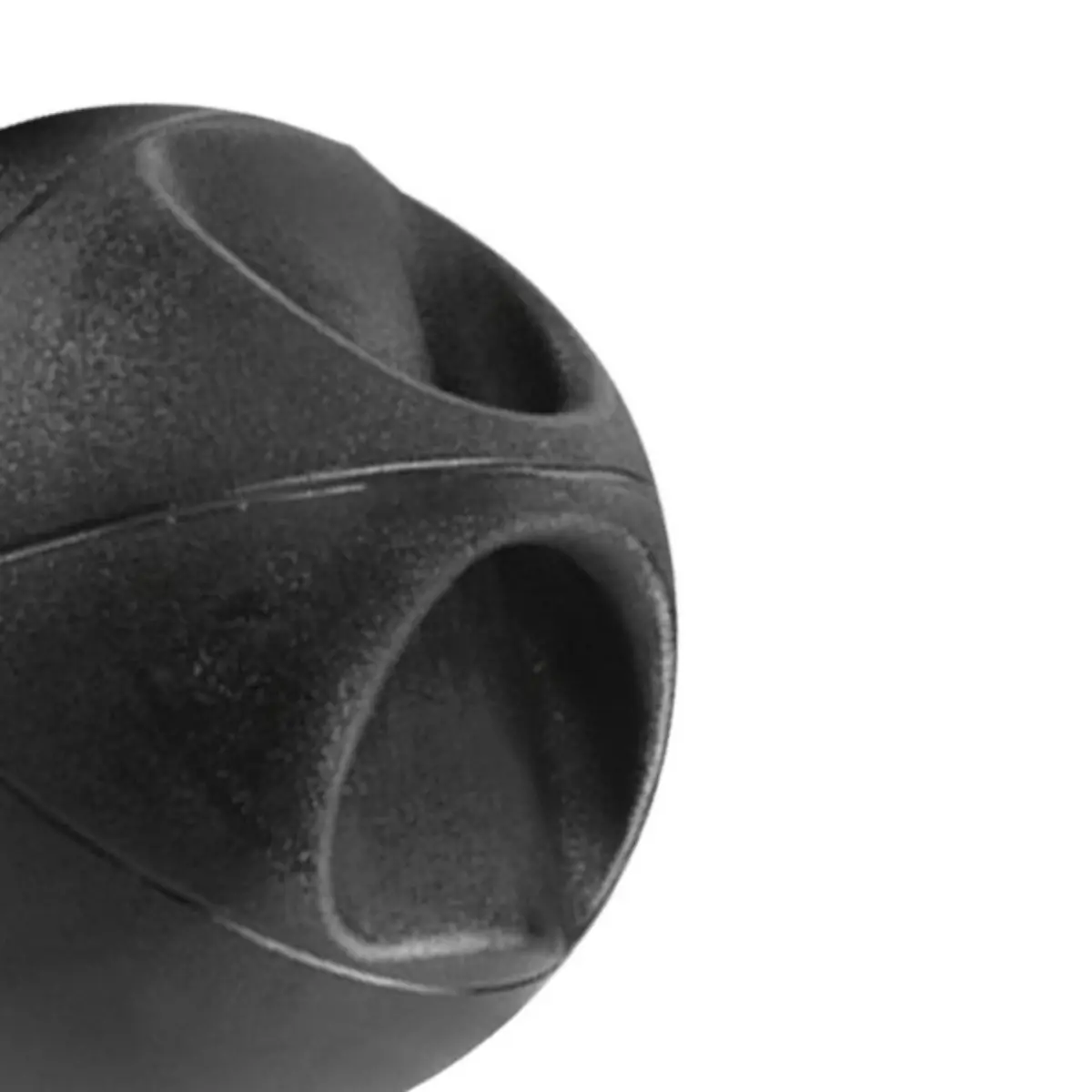 Zwart kogelvormig object met twee ovale openingen op een witte achtergrond.
