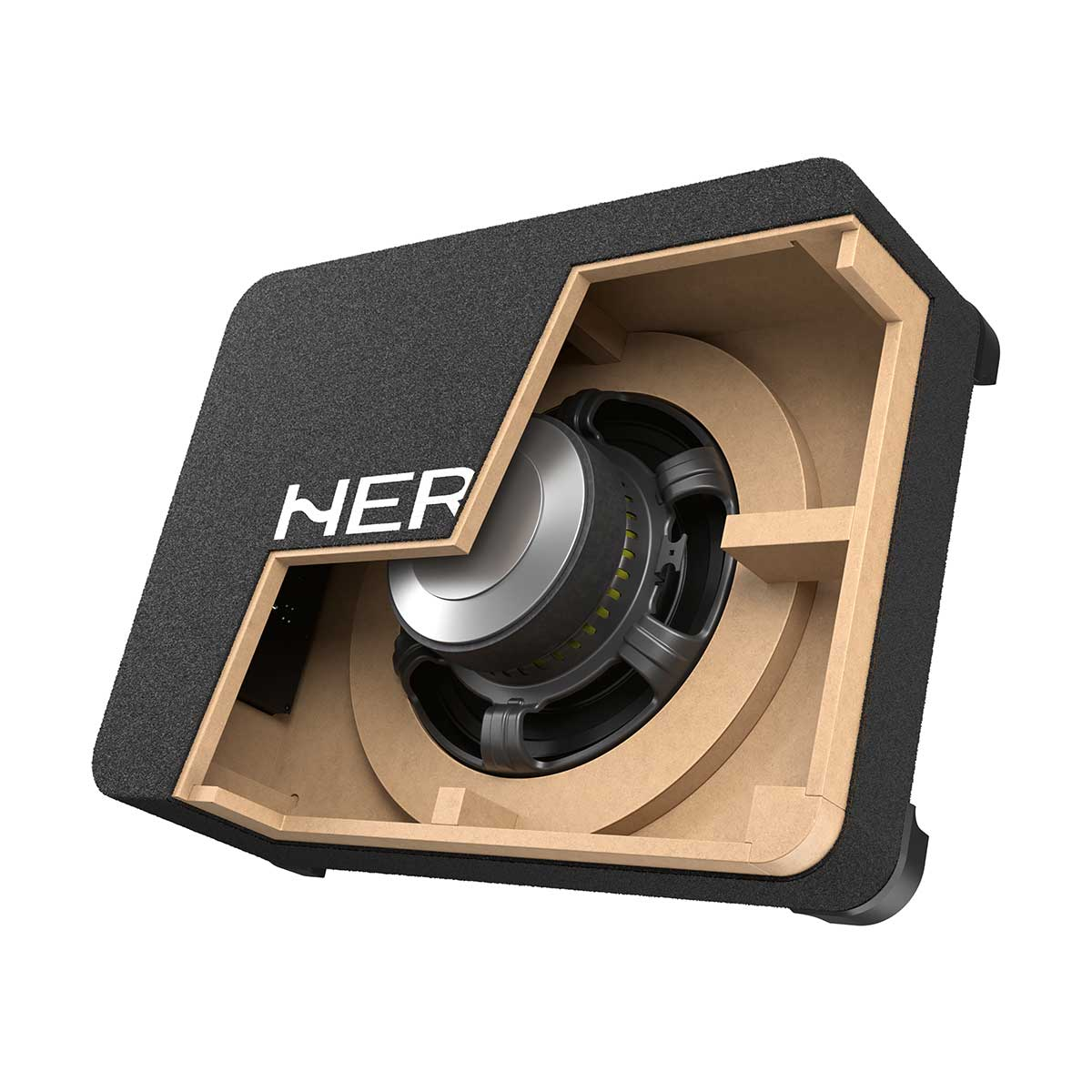 Ein schwarzer Subwoofer mit einem Ausschnitt, der den Lautsprecher und die Innenstruktur zeigt. Der Markenname ist sichtbar.