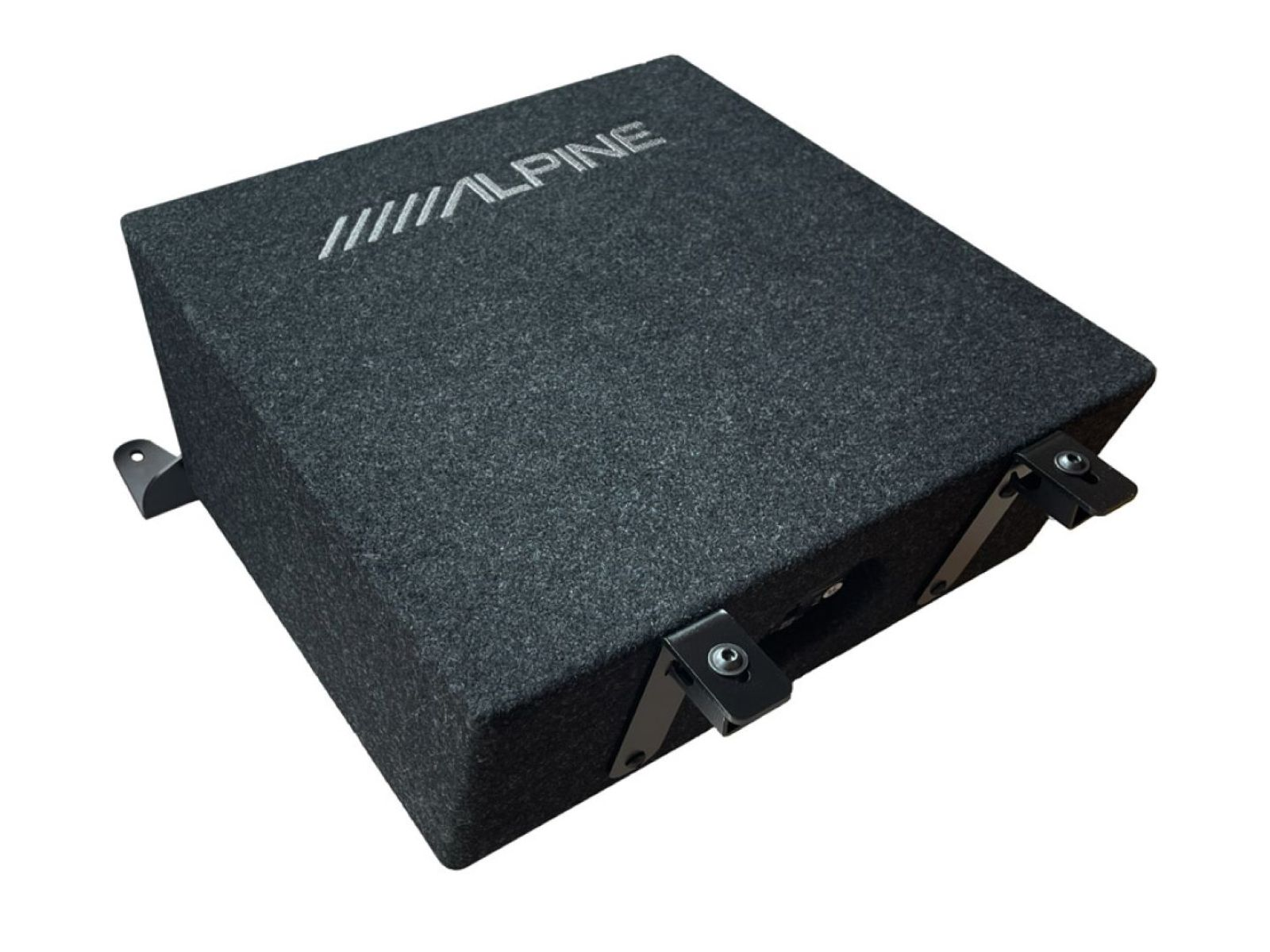 Schwarze Alpine Subwoofer-Box. Es ist eine quadratische Box mit dem Markennamen Alpine oben. Auf weißem Hintergrund.