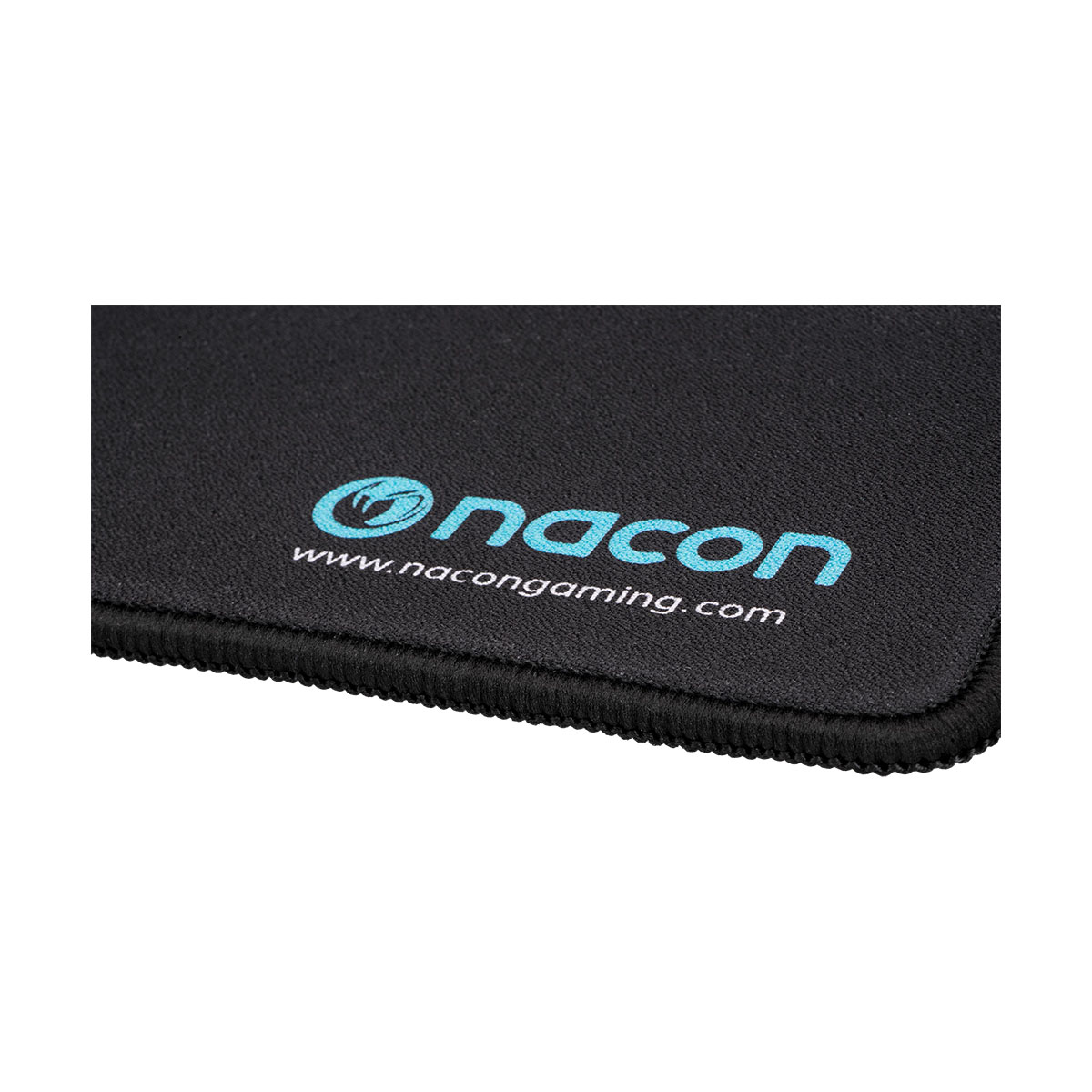 Tappetino per mouse nero con logo blu e testo bianco 'nacon'. Il bordo ha un bordo cucito.