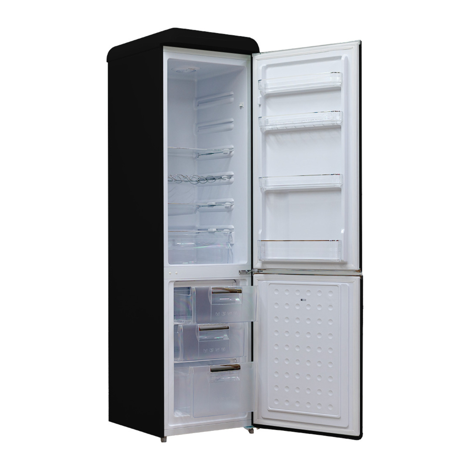 Frigorifero nero, porta aperta che mostra ripiani, cassetti e contenuto su sfondo bianco.