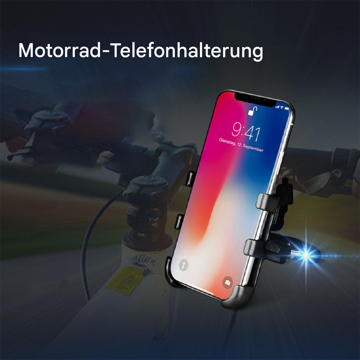 Smartphone an Motorradlenker montiert. Bildschirm ist sichtbar. Verschwommener Hintergrund.