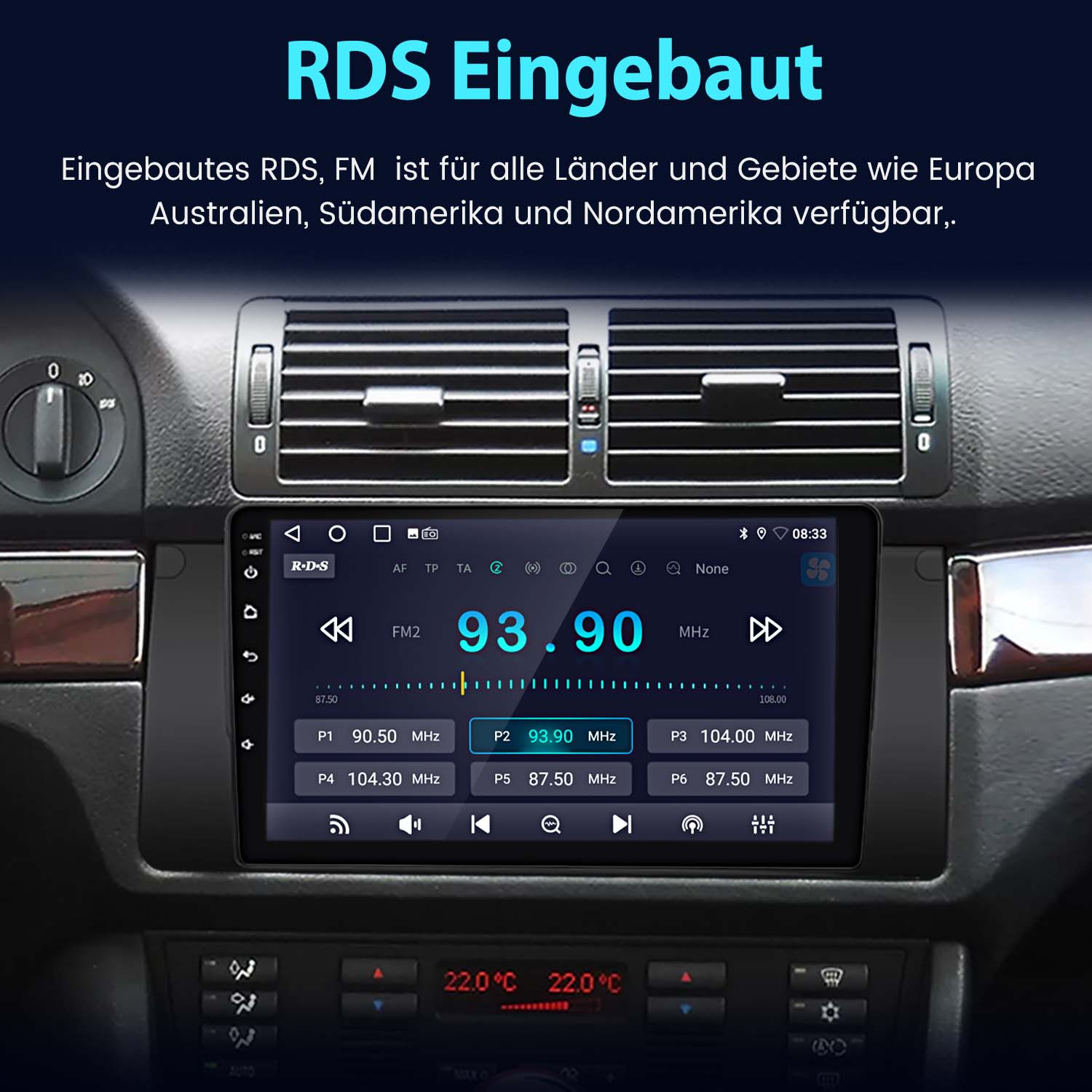 Autoradio mit großem Bildschirm, zeigt eine Radioschnittstelle. Knöpfe und Informationen sind sichtbar.