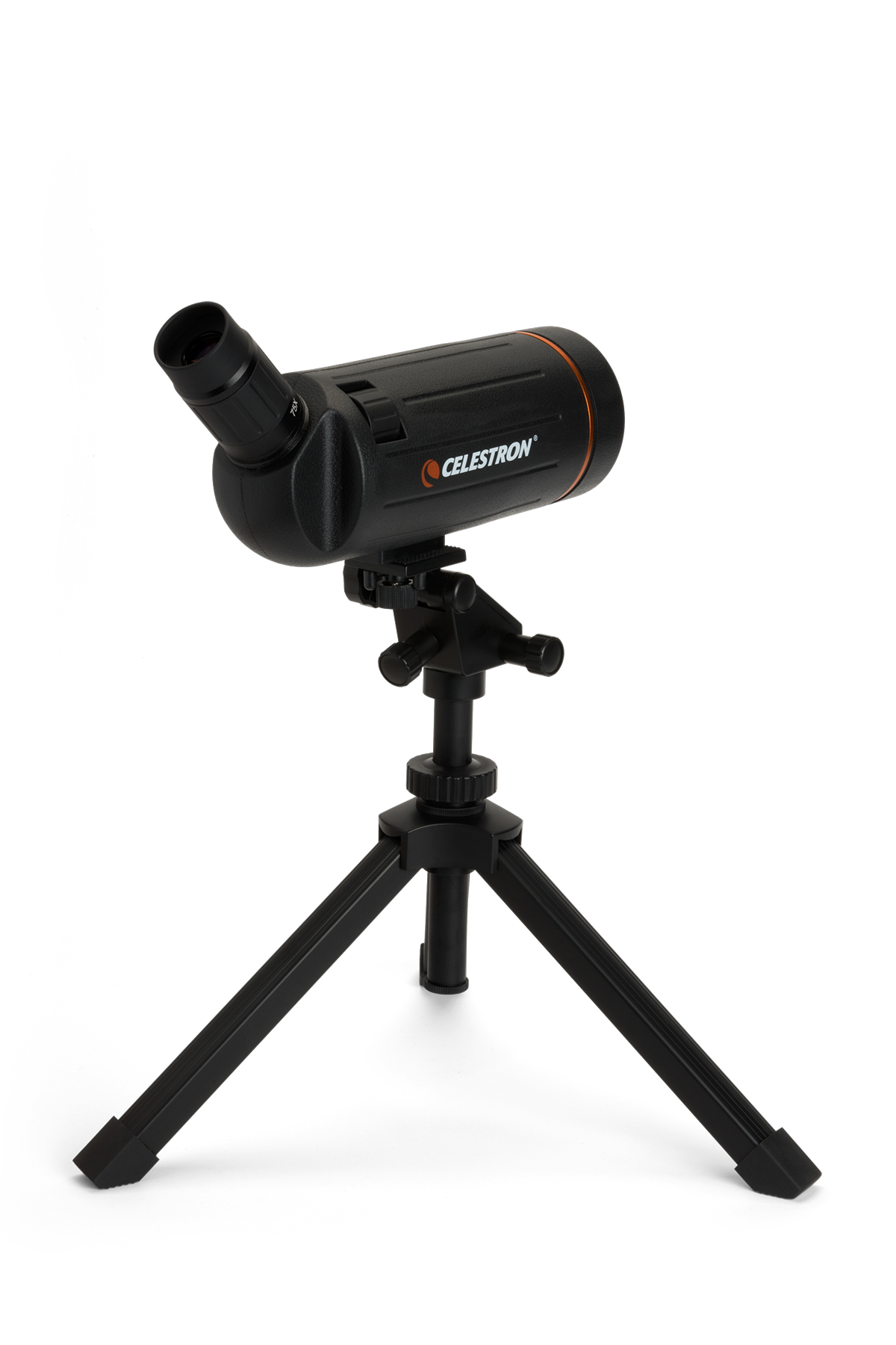 Schwarzes Spektiv auf einem schwarzen Stativ. Das Spektiv hat eine Linse und ein Celestron-Logo.