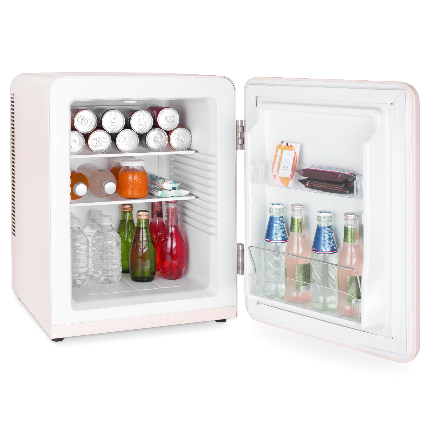 Mini frigo rosa, porta aperta, bevande e bottiglie all'interno.