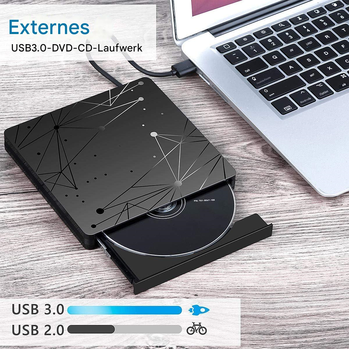 Schwarzes USB 3.0 DVD-CD-Laufwerk offen, neben einem Laptop. Eine Disc befindet sich im Laufwerk. USB 3.0 und 2.0 Indikatoren.