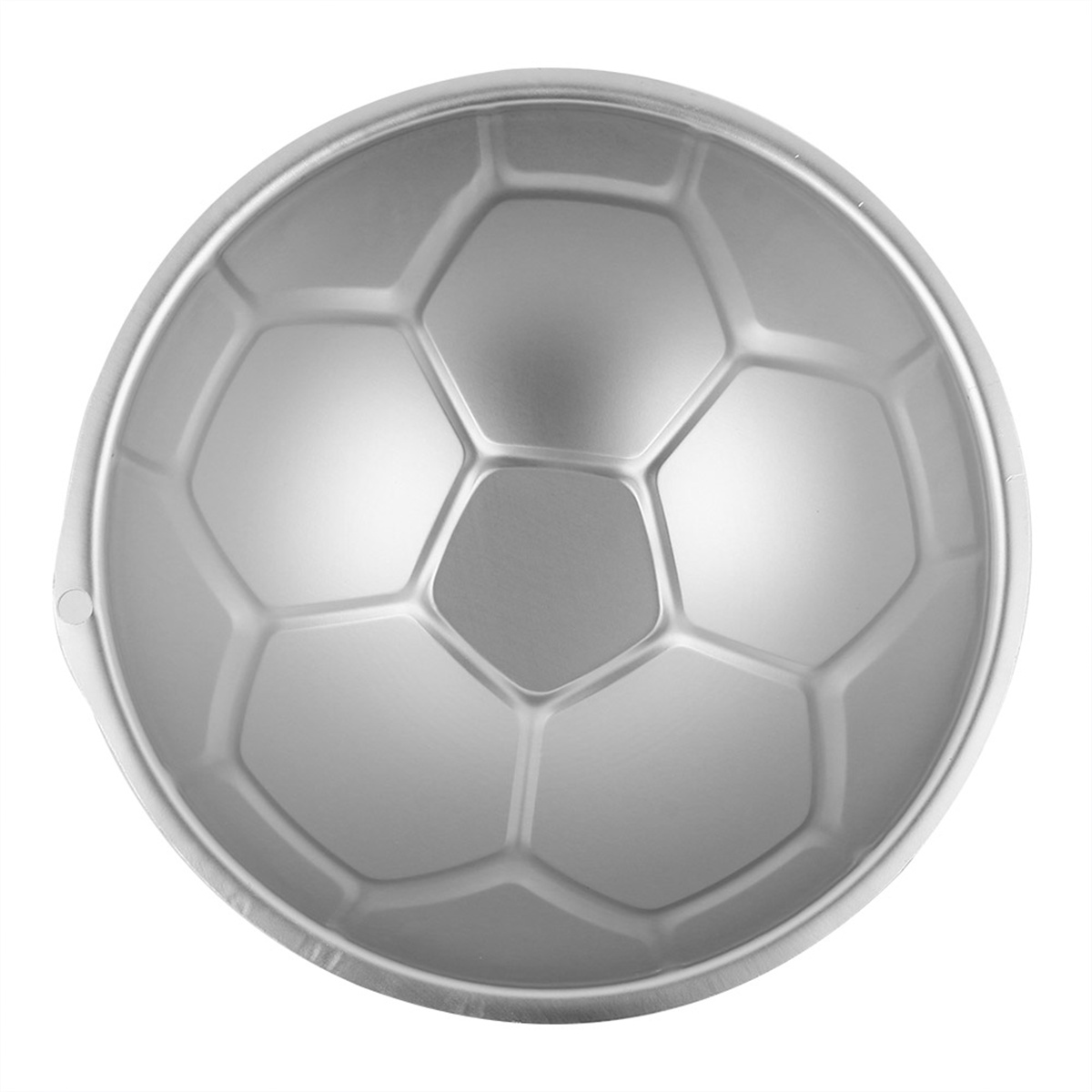 Silberne, fußballförmige Backform mit sechseckigem Muster.