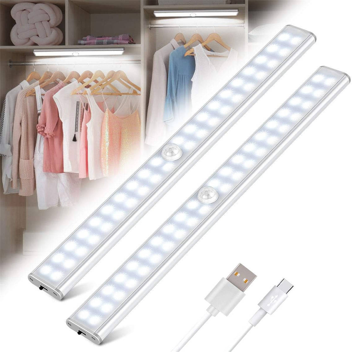 Zwei LED-Lichtleisten in einem Schrank mit Kleidung. USB-Kabel sind sichtbar.