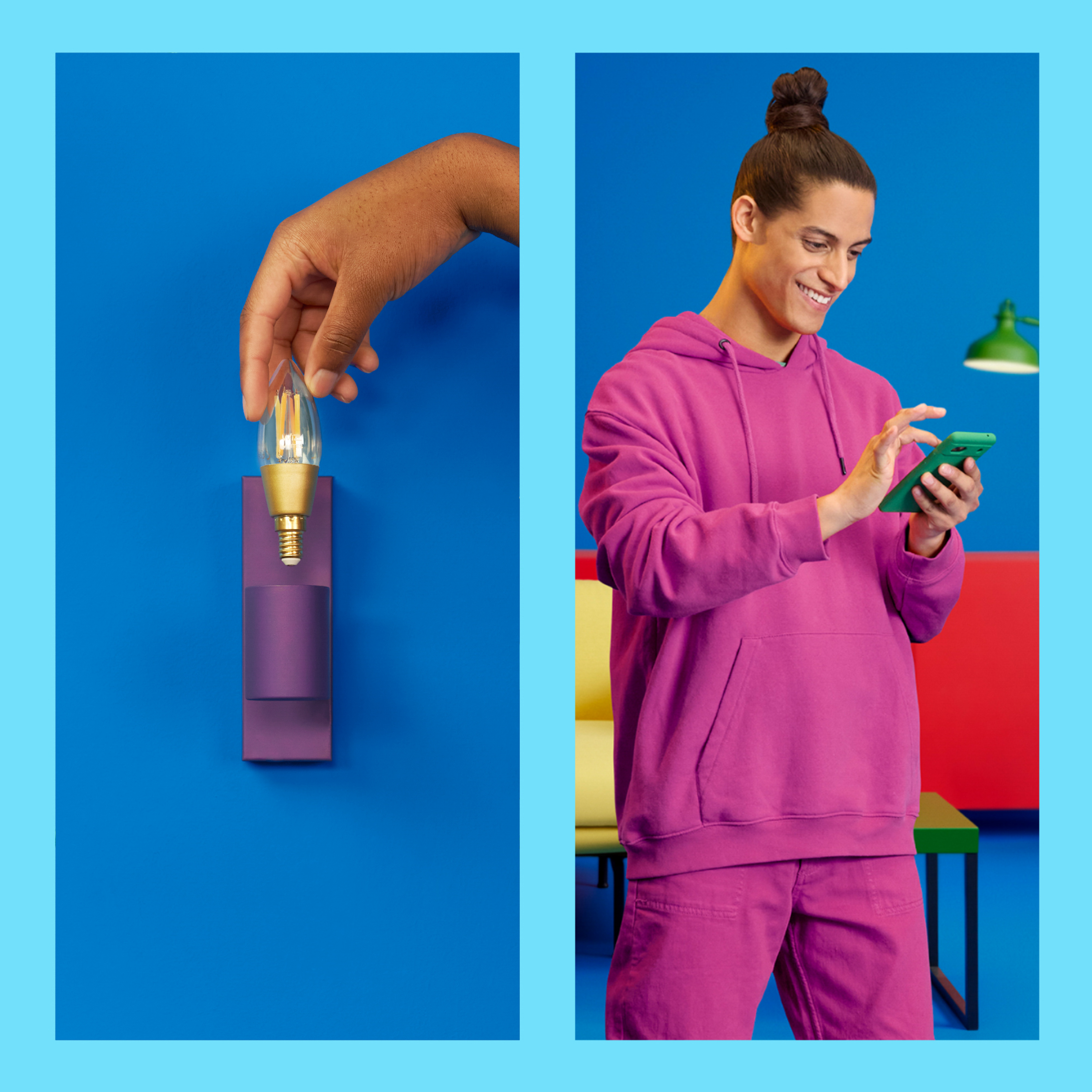 Homme tenant un téléphone et souriant, insérant une ampoule dans un luminaire mural violet.