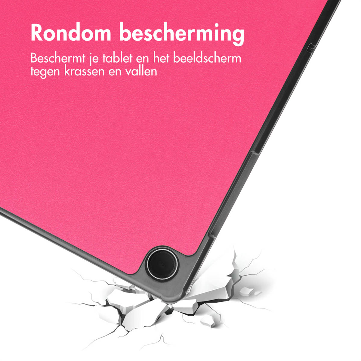 Une tablette dans un étui de protection, le coin frappant une surface fissurée.