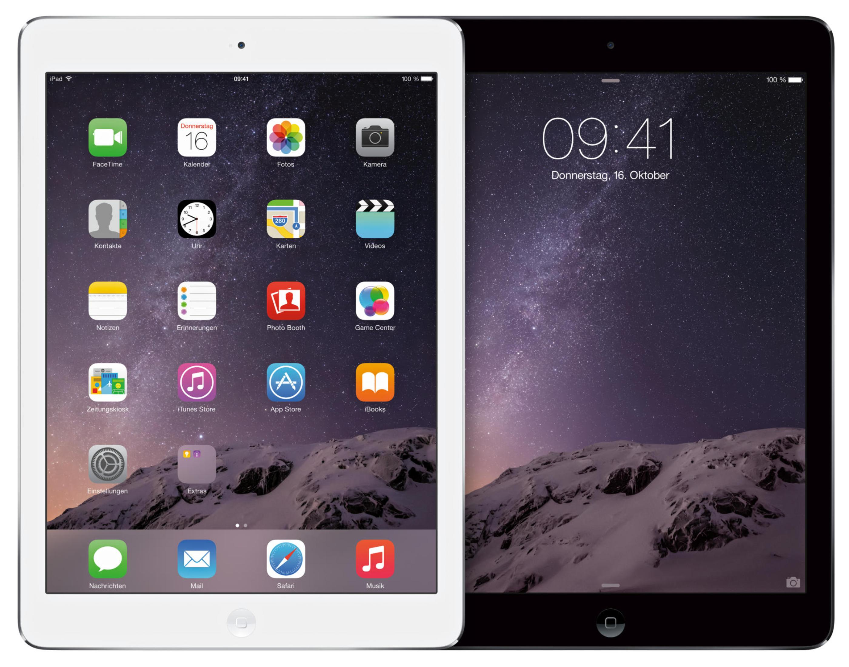Zwei iPads nebeneinander, eines weiß und eines schwarz, die ihre Bildschirme zeigen.