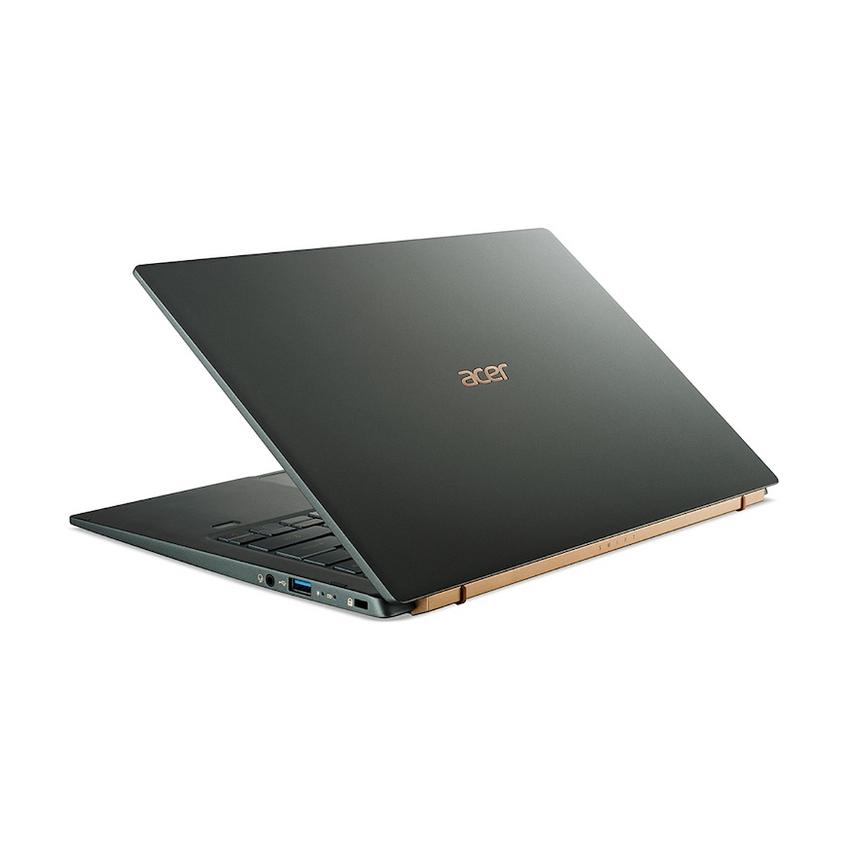 Un laptop nero con il logo Acer sul coperchio. Lo schermo è aperto e angolato.