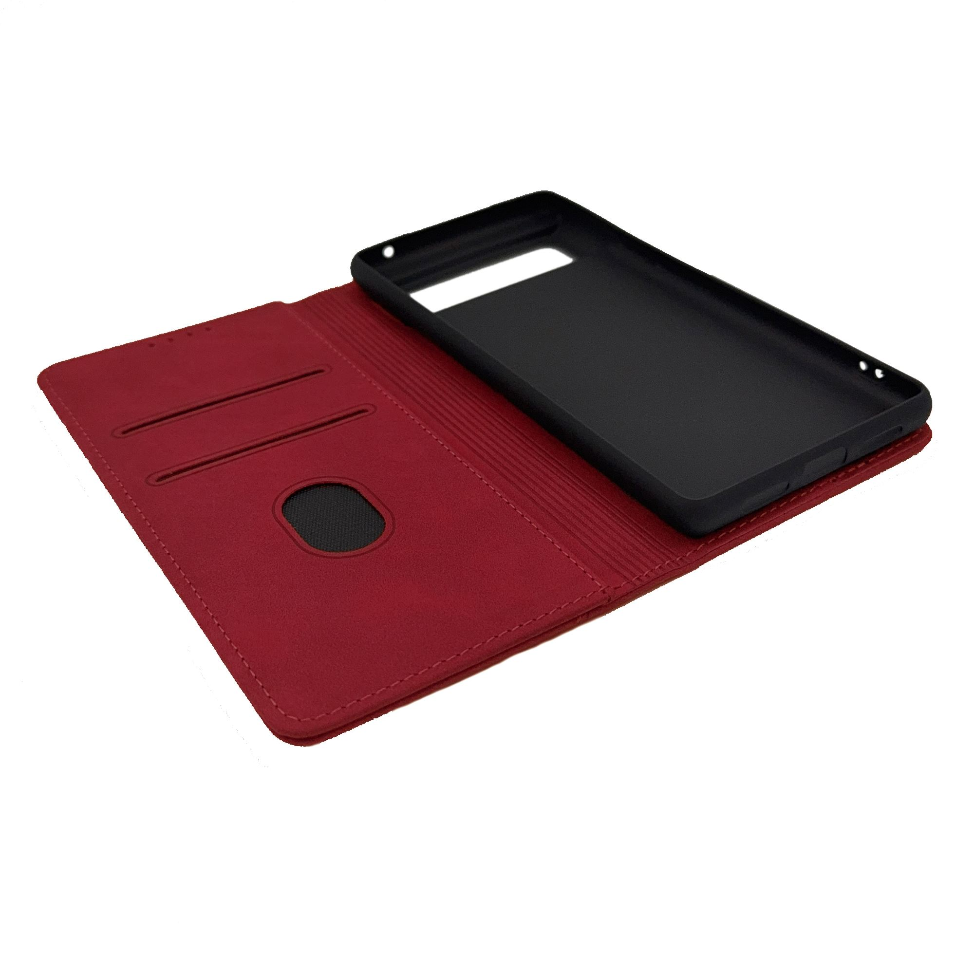 Eine rote Leder-Handyhülle, offen mit einer schwarzen Telefonkontur darin.