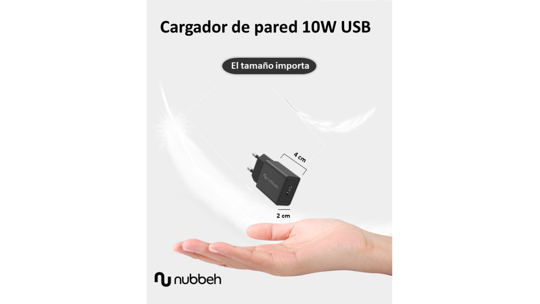 Cargador de pared USB negro con dimensiones, sostenido sobre una palma. Texto: 'Cargador de pared 10W USB'.