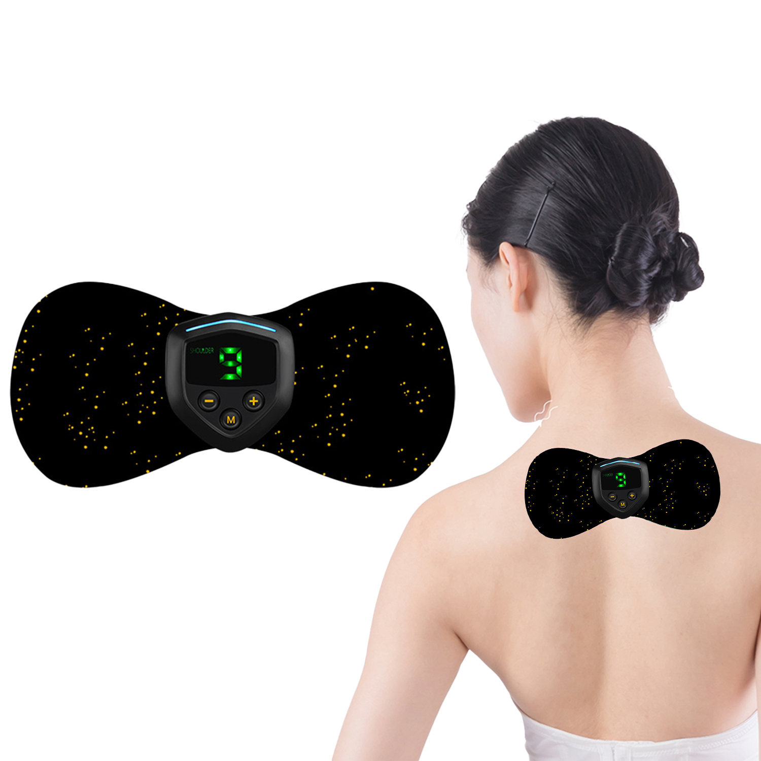 Espalda de una mujer con dos almohadillas negras de estimulación muscular eléctrica (EMS). Una a la izquierda, otra en la espalda.
