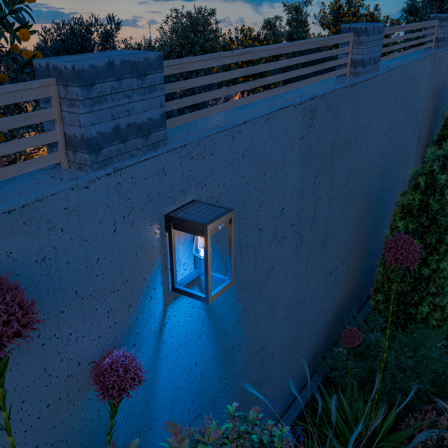 Luce da parete moderna su muro di cemento, luce blu emessa, con piante e recinzione sullo sfondo.