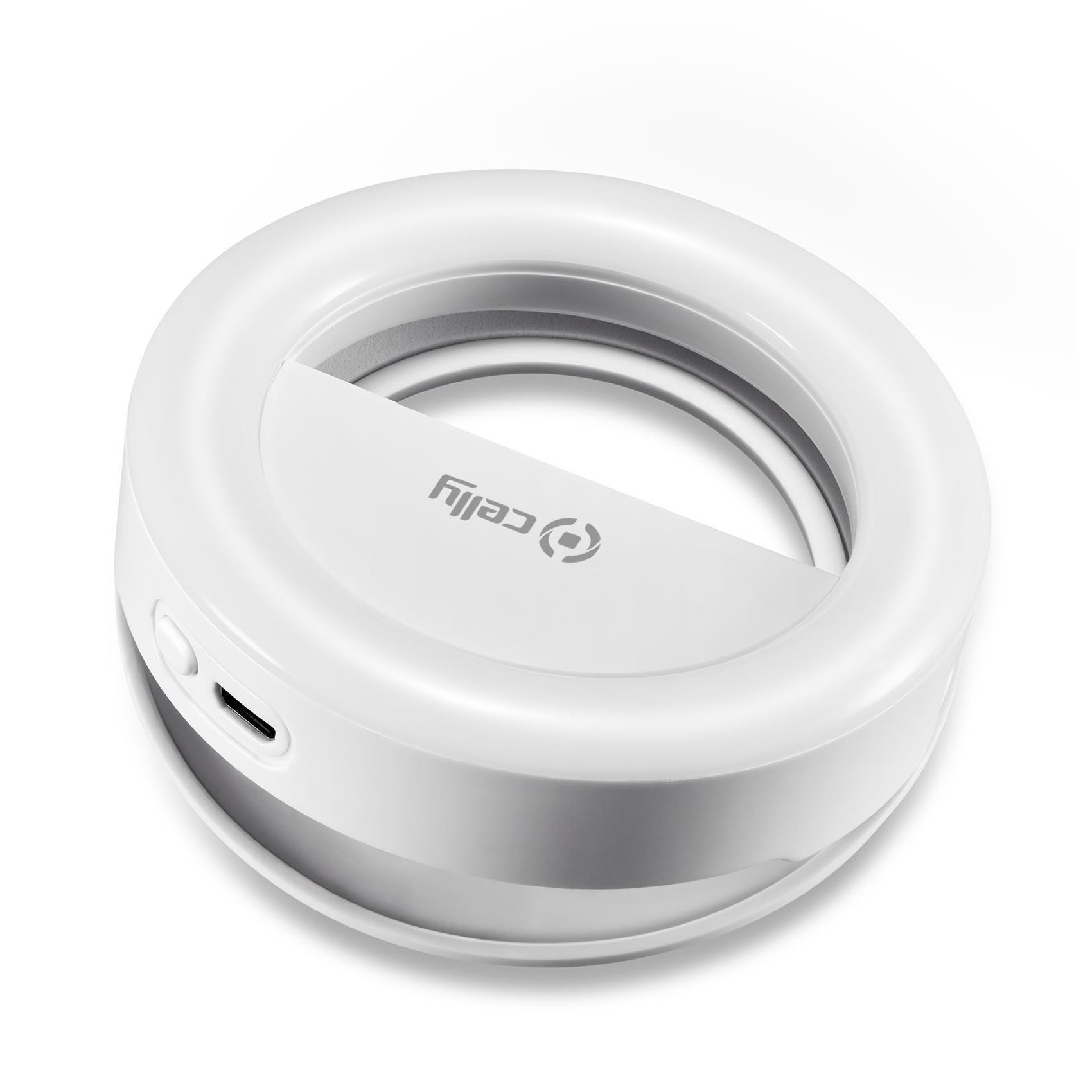 Luz de anillo blanca con parte superior plana y puerto USB; la marca 'Celly'.