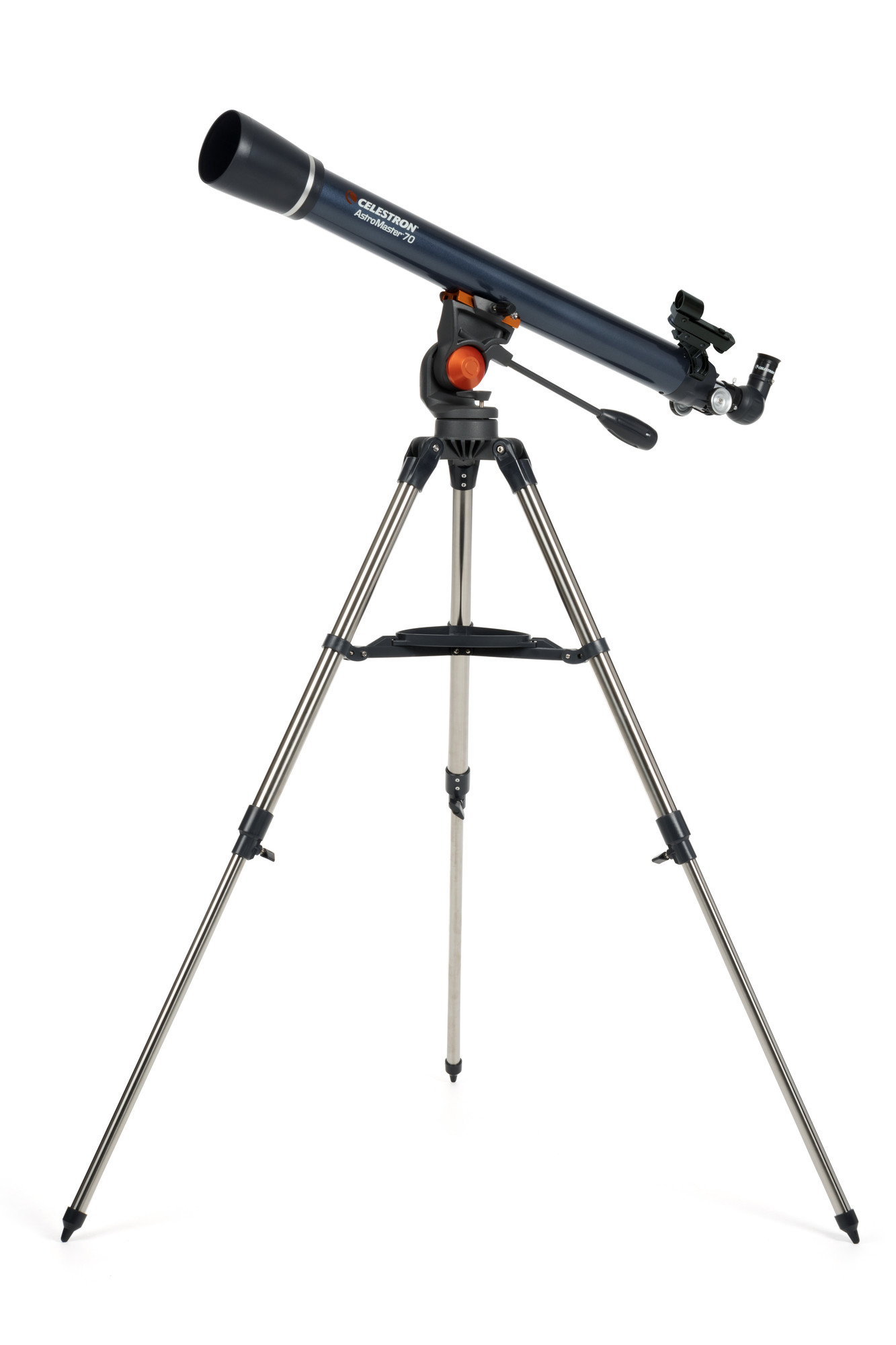 Celestron Teleskop auf Stativ, nach oben geneigt, mit weißem Hintergrund.