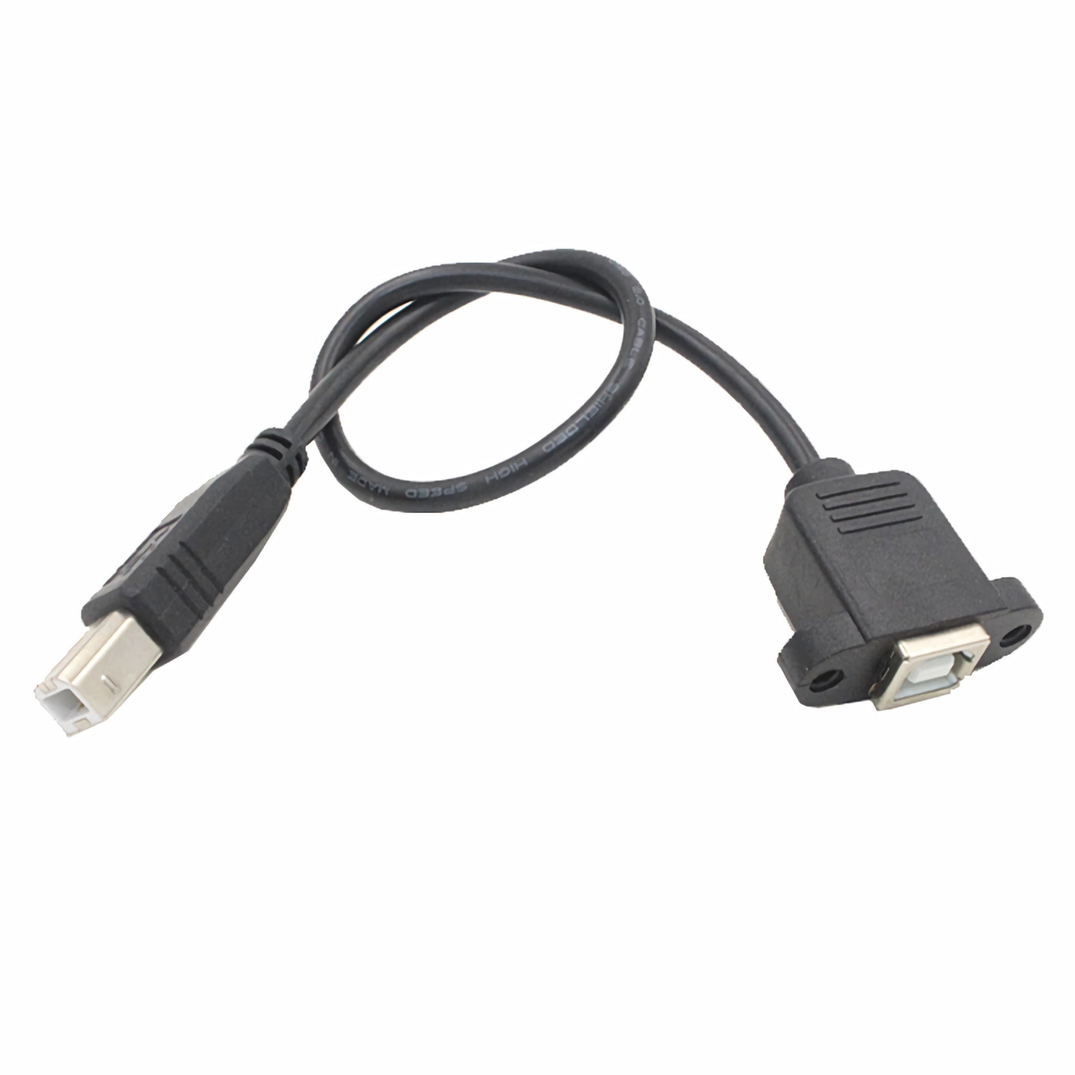 Ein schwarzes USB-Kabel mit einem USB-A-Stecker und einem USB-A-Buchsenende. Weißer Hintergrund.