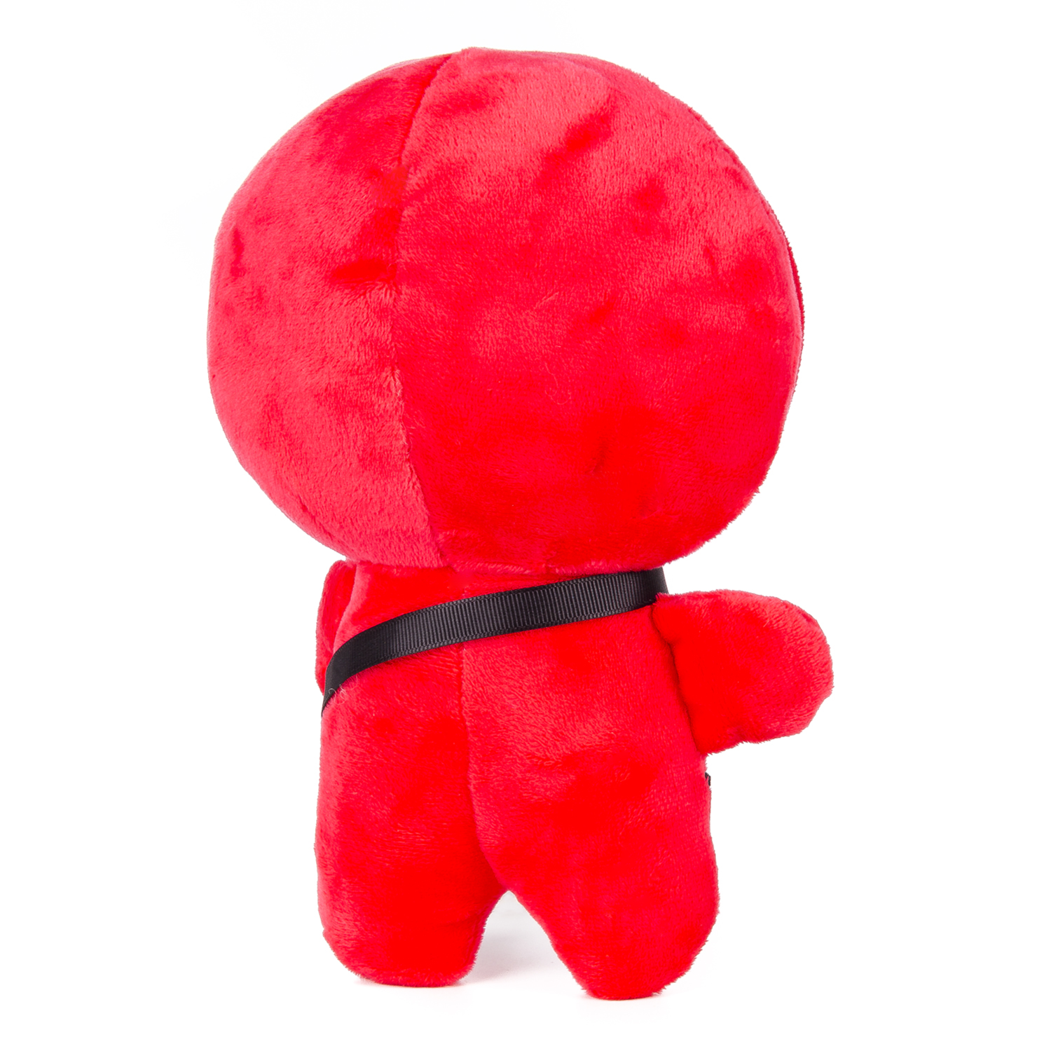 Un giocattolo di peluche rosso a forma di persona con una cinghia nera. È su sfondo bianco.