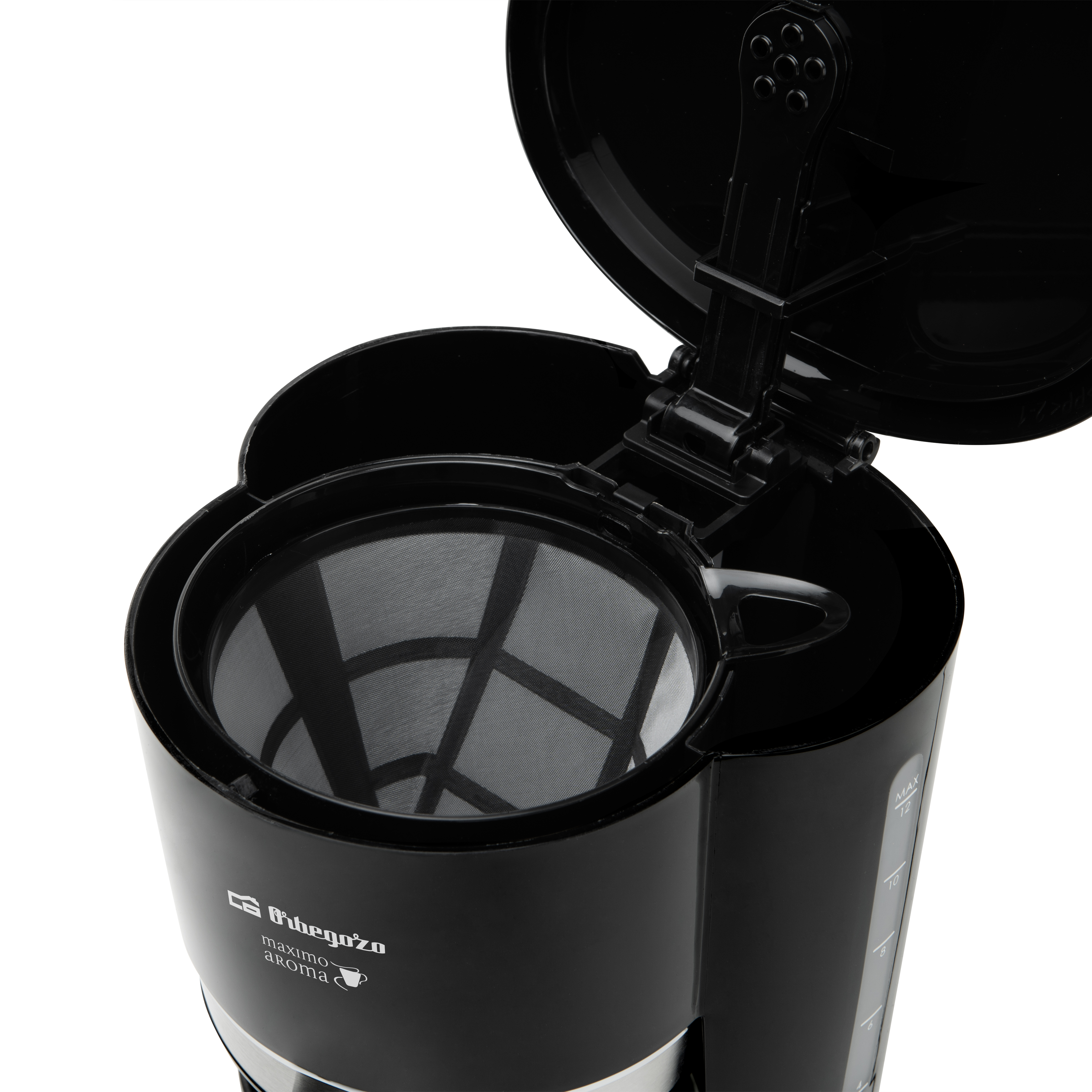 Primer plano de cafetera negra con tapa abierta, mostrando filtro e interior.