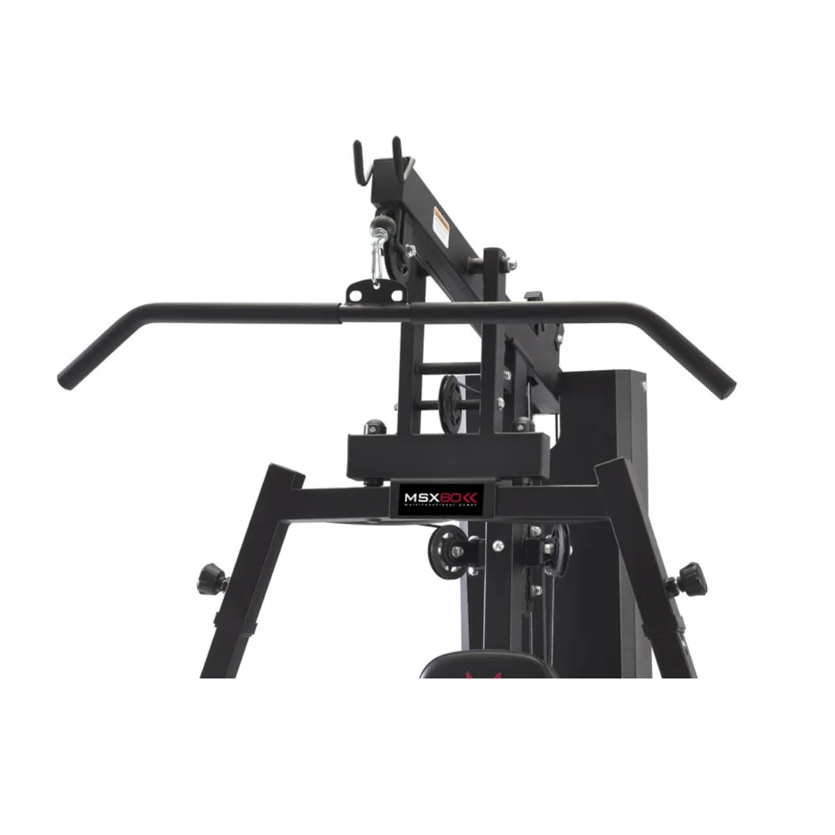 Schwarze Fitnessmaschine mit Griffen und Sitz, weißer Hintergrund.