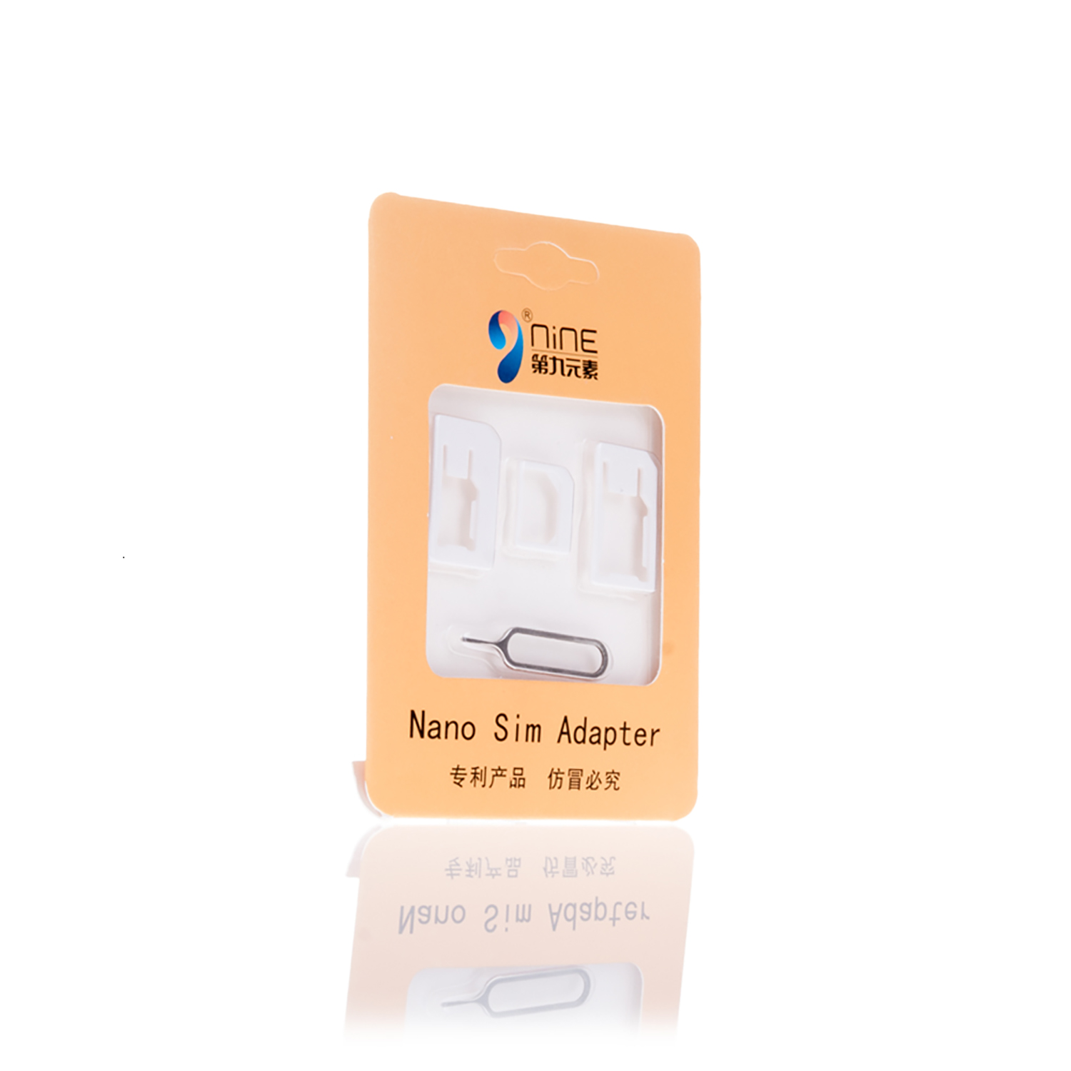Paquete adaptador Nano Sim. Contiene adaptador y herramienta de extracción.