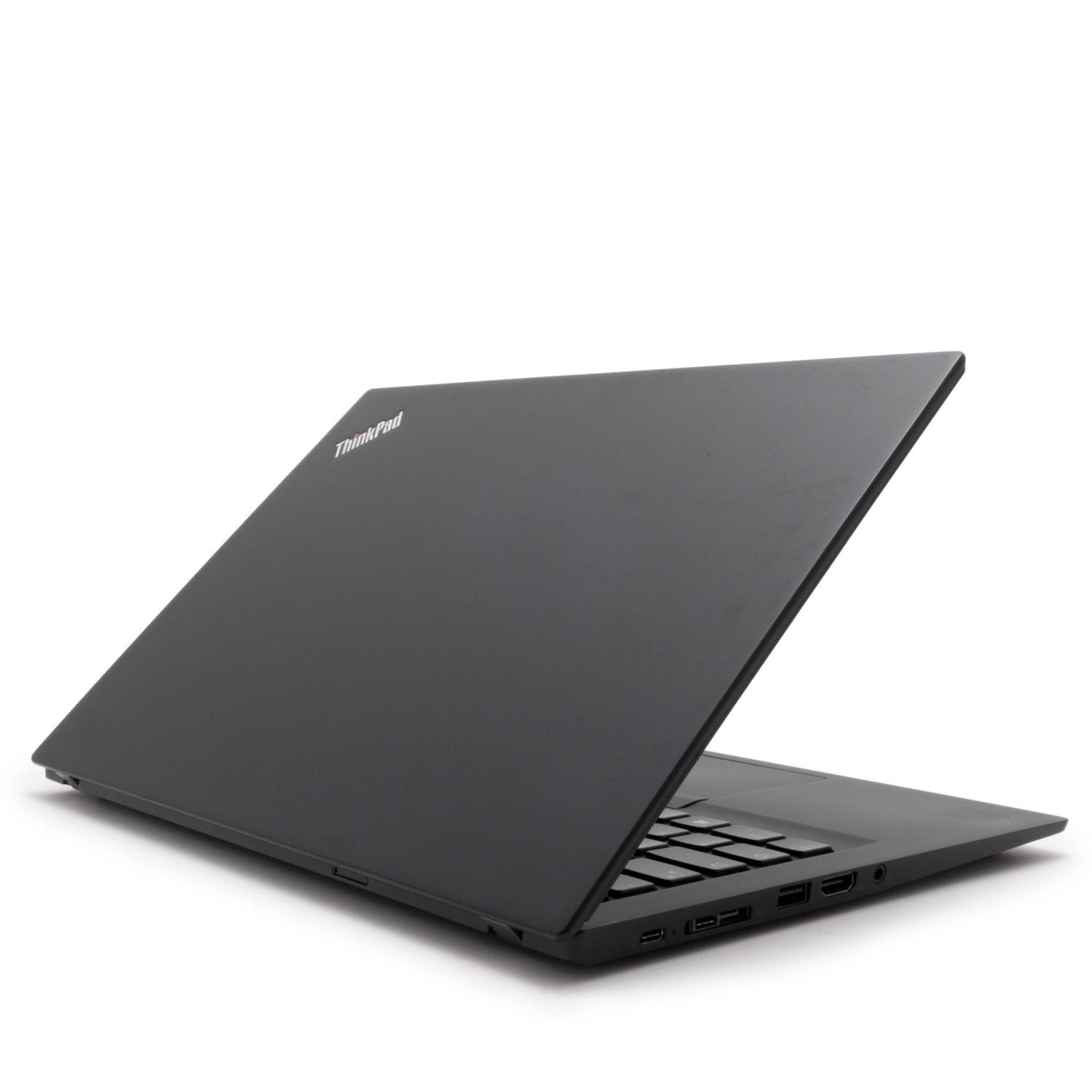 Schwarzes ThinkPad-Laptop, in einem Winkel geöffnet, mit dem Bildschirm abgewandt, auf weißem Hintergrund.
