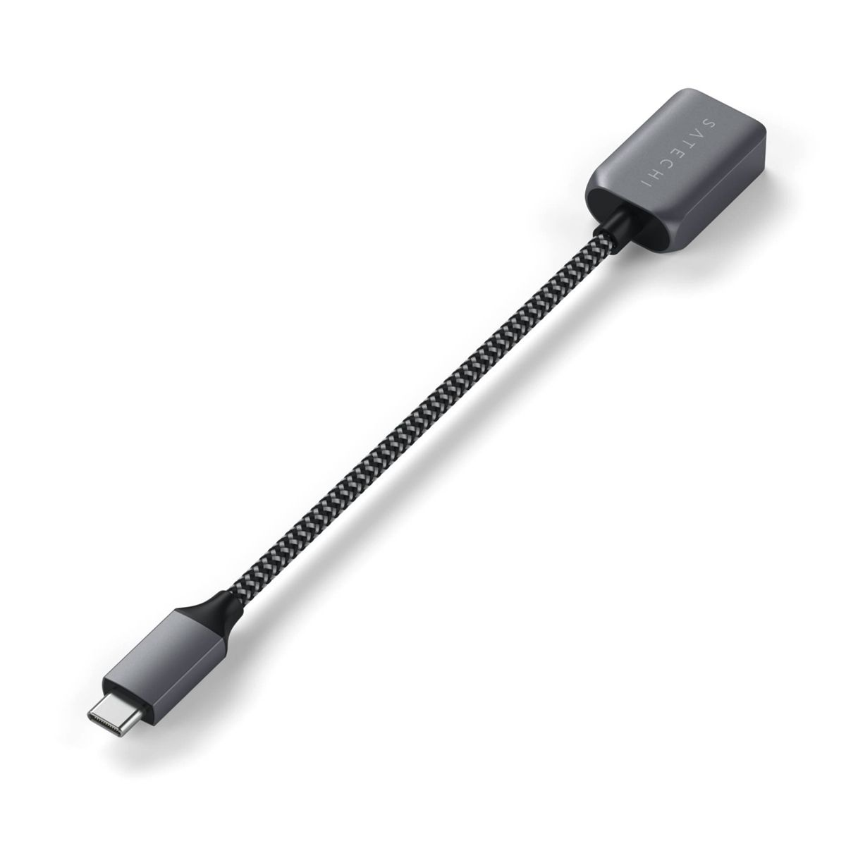Satechi USB-C-zu-USB-C-Adapterkabel, grau mit geflochtenem schwarzen Kabel und weißem Hintergrund.