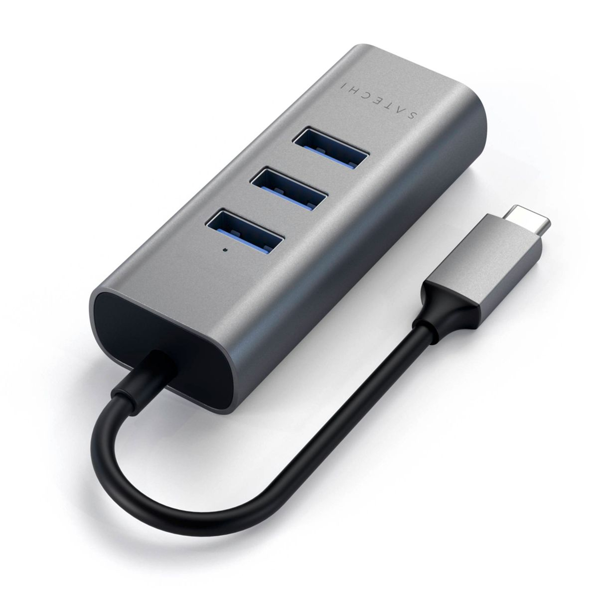 Ein grauer USB-Hub mit drei USB-Anschlüssen und einem schwarzen Kabel.