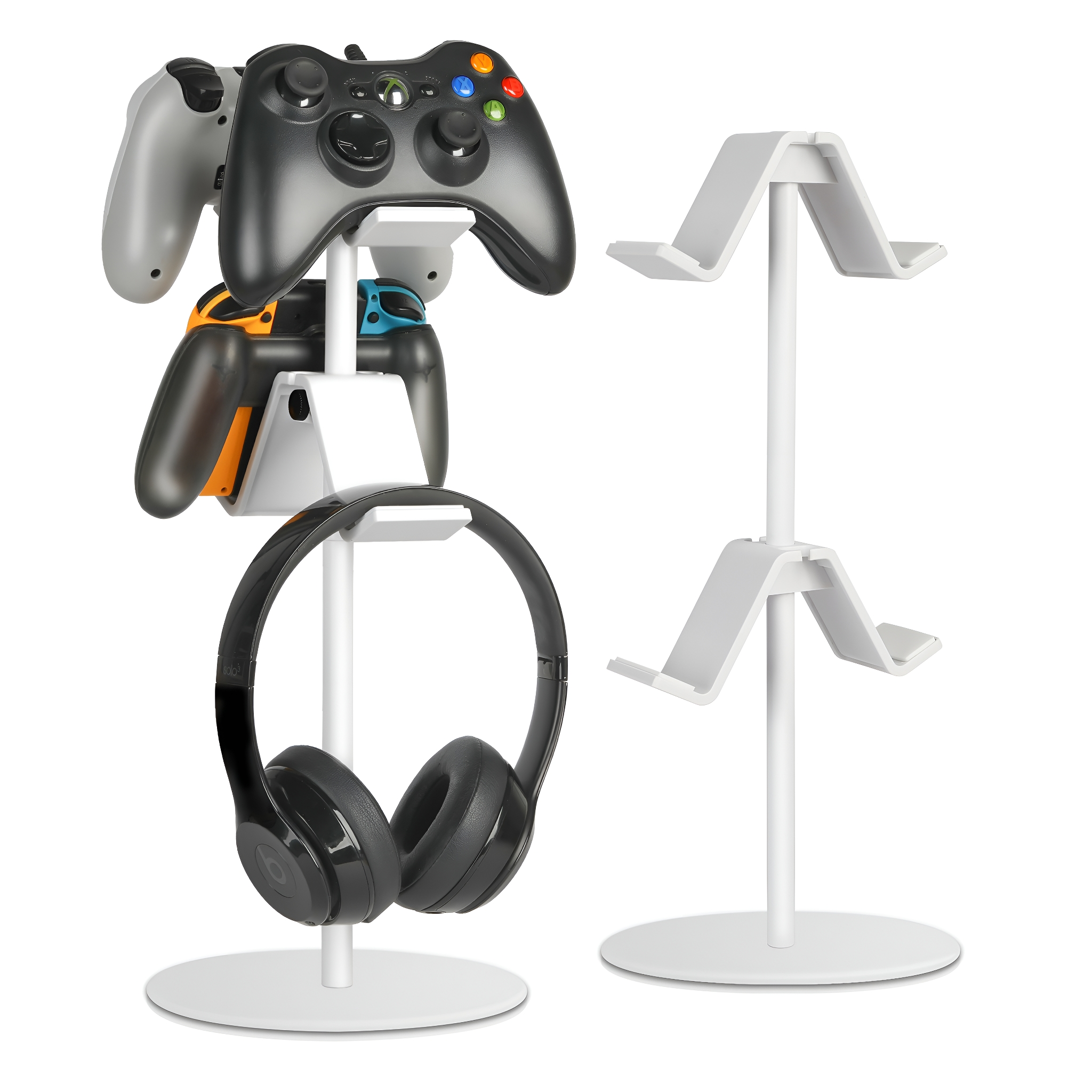 Weißer Ständer, der Gamecontroller und Kopfhörer hält.