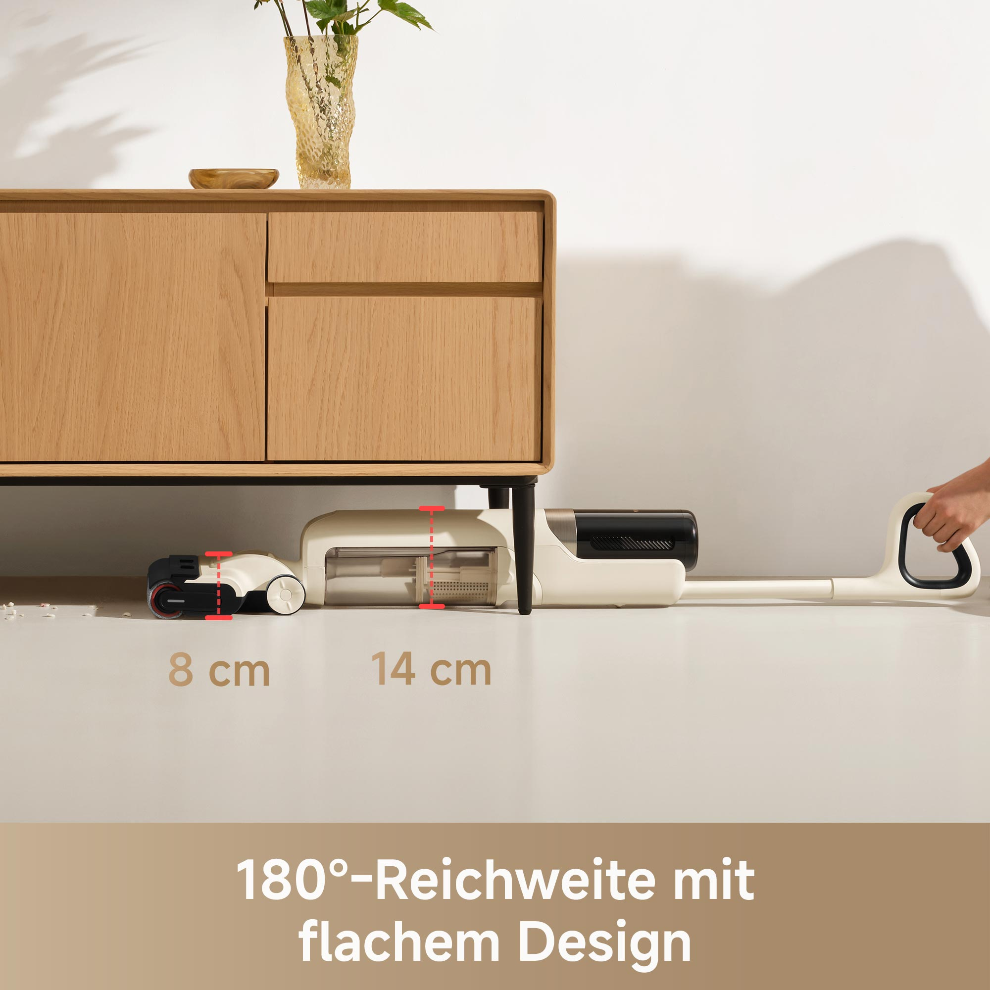 Staubsauger und seine Spezifikationen mit Abmessungen in cm.