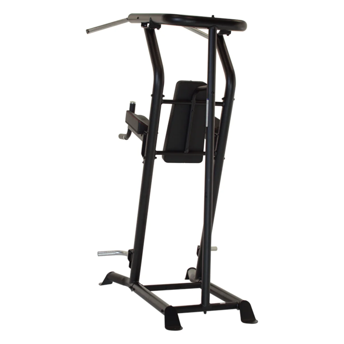Zwarte trainingsmachine. Het heeft een optrekstang, armleuningen en een rugleuning. Voor lichaamsgewicht oefeningen.