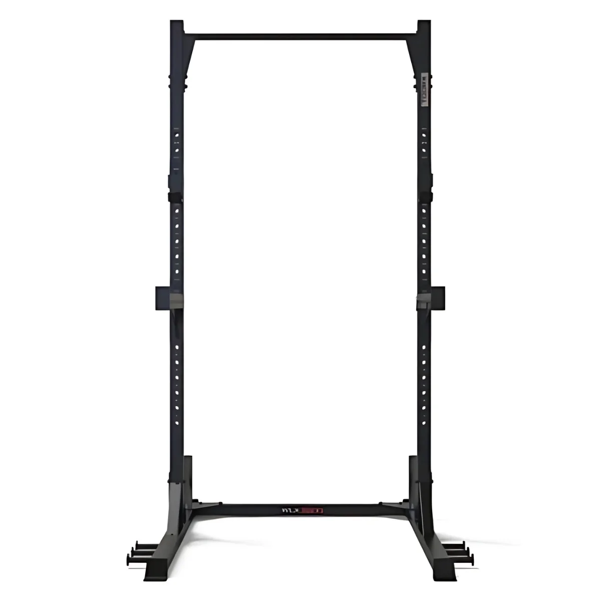 Een zwart power rack voor gewichtheffen, geïsoleerd op een witte achtergrond. Heeft meerdere verstelpunten.