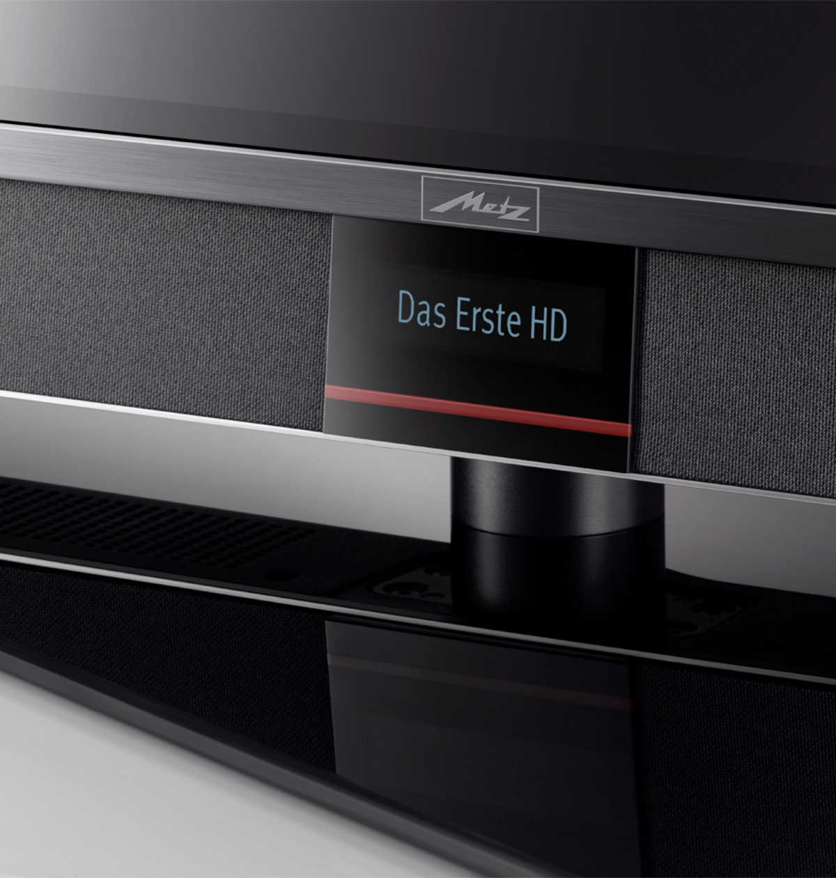 Primo piano di uno schermo TV nero con 'Das Erste HD' in rosso.
