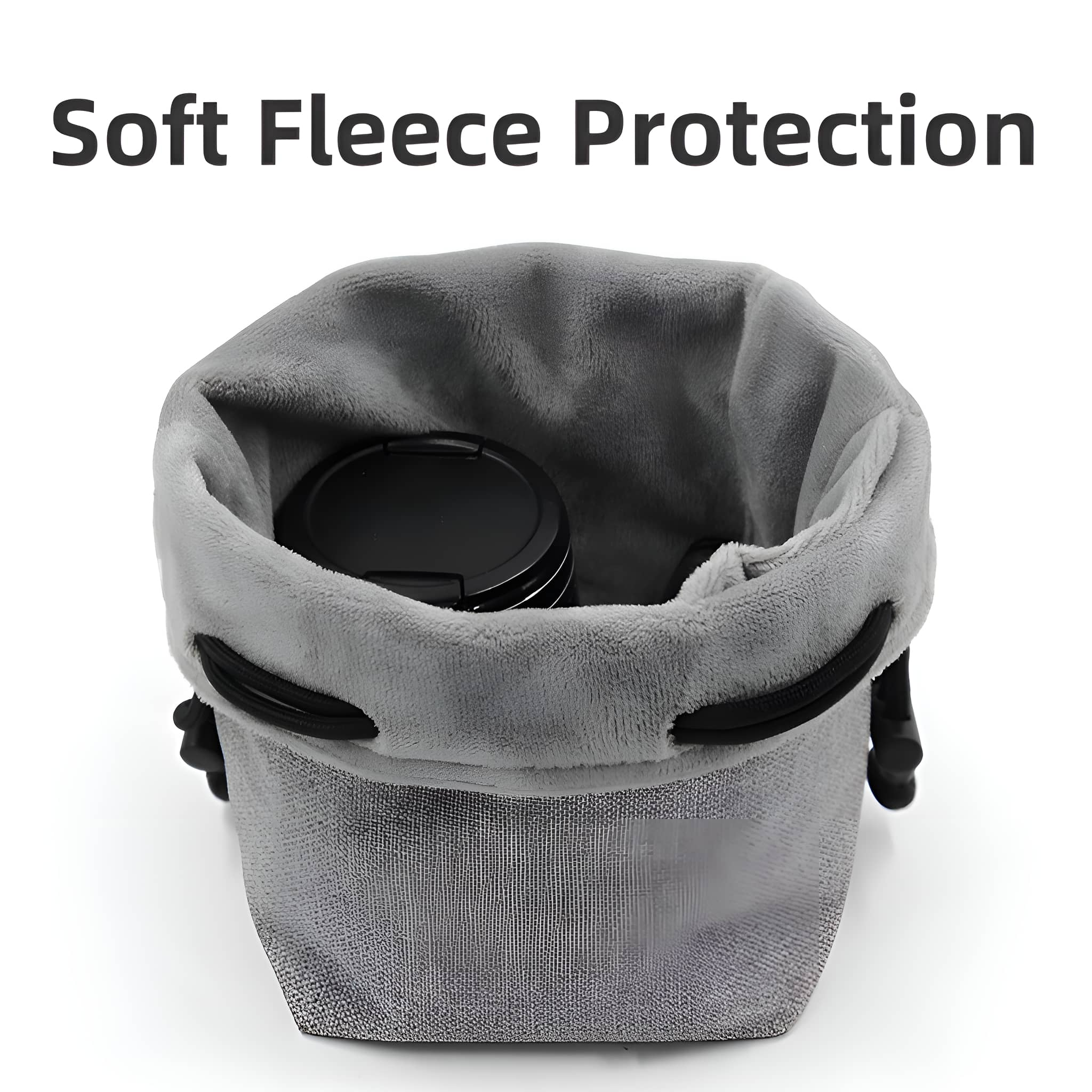 Eine graue Tasche mit weichem Fleece-Innenfutter und Kordelzug.