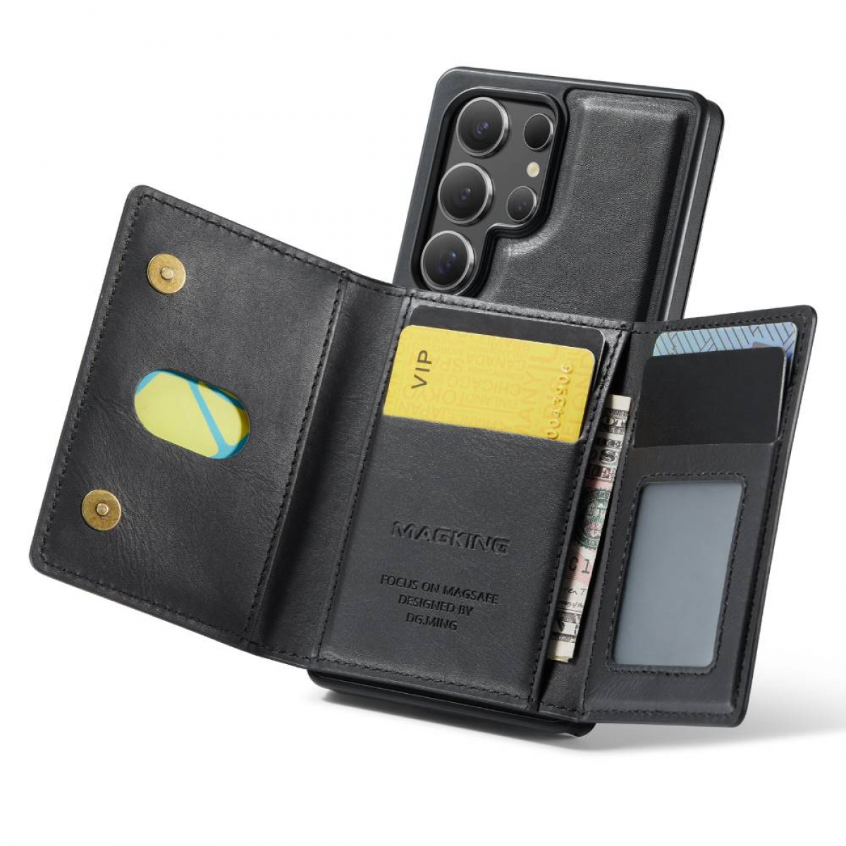 Eine schwarze Handyhülle mit mehreren Kartenfächern und einem Telefon darin, geöffnet auf weißem Untergrund.
