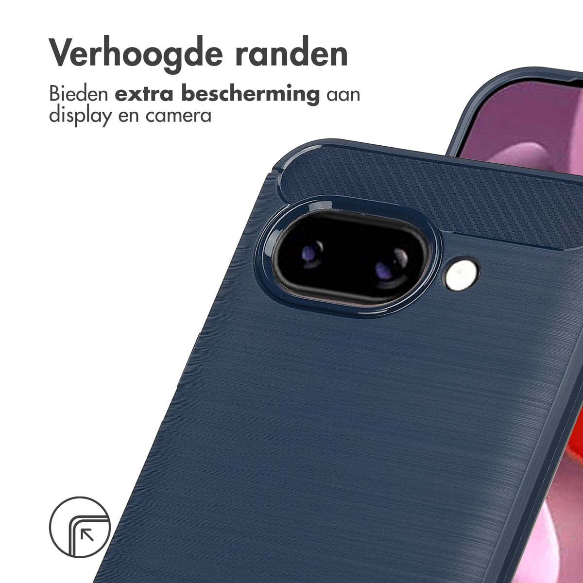 Gros plan d'un étui de téléphone bleu marine avec bords surélevés, appareil photo et écran.