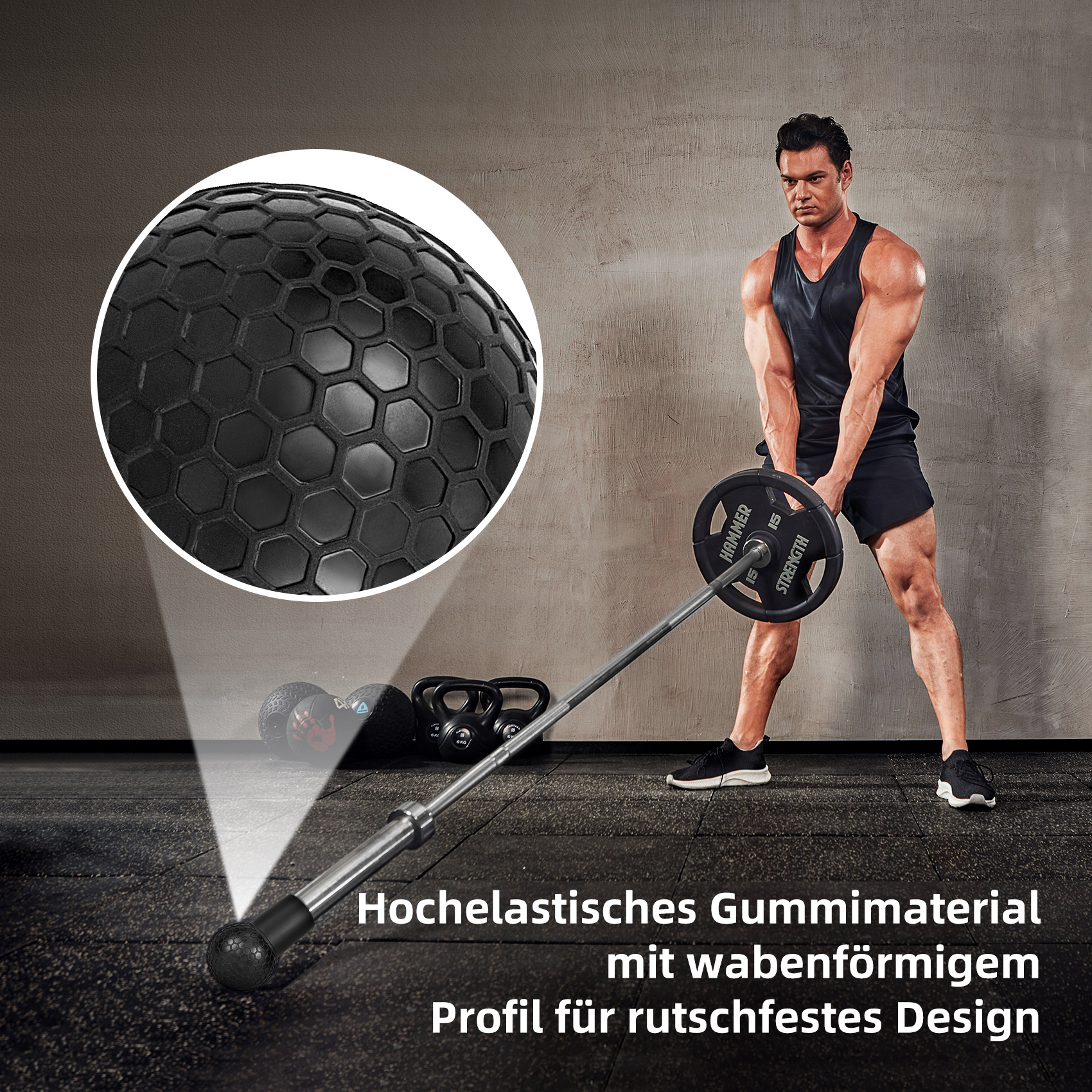 Ein Mann hebt eine Langhantel im Fitnessstudio; Nahaufnahme zeigt strukturierten Gummiball.