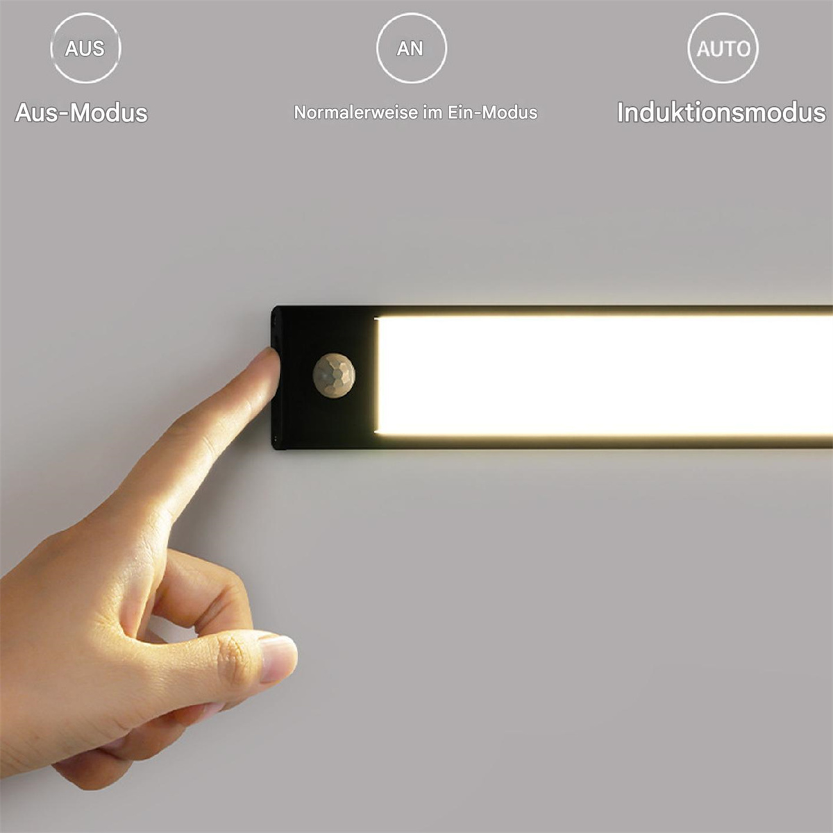 Hand einer Person berührt eine leuchtende Lichtleiste.