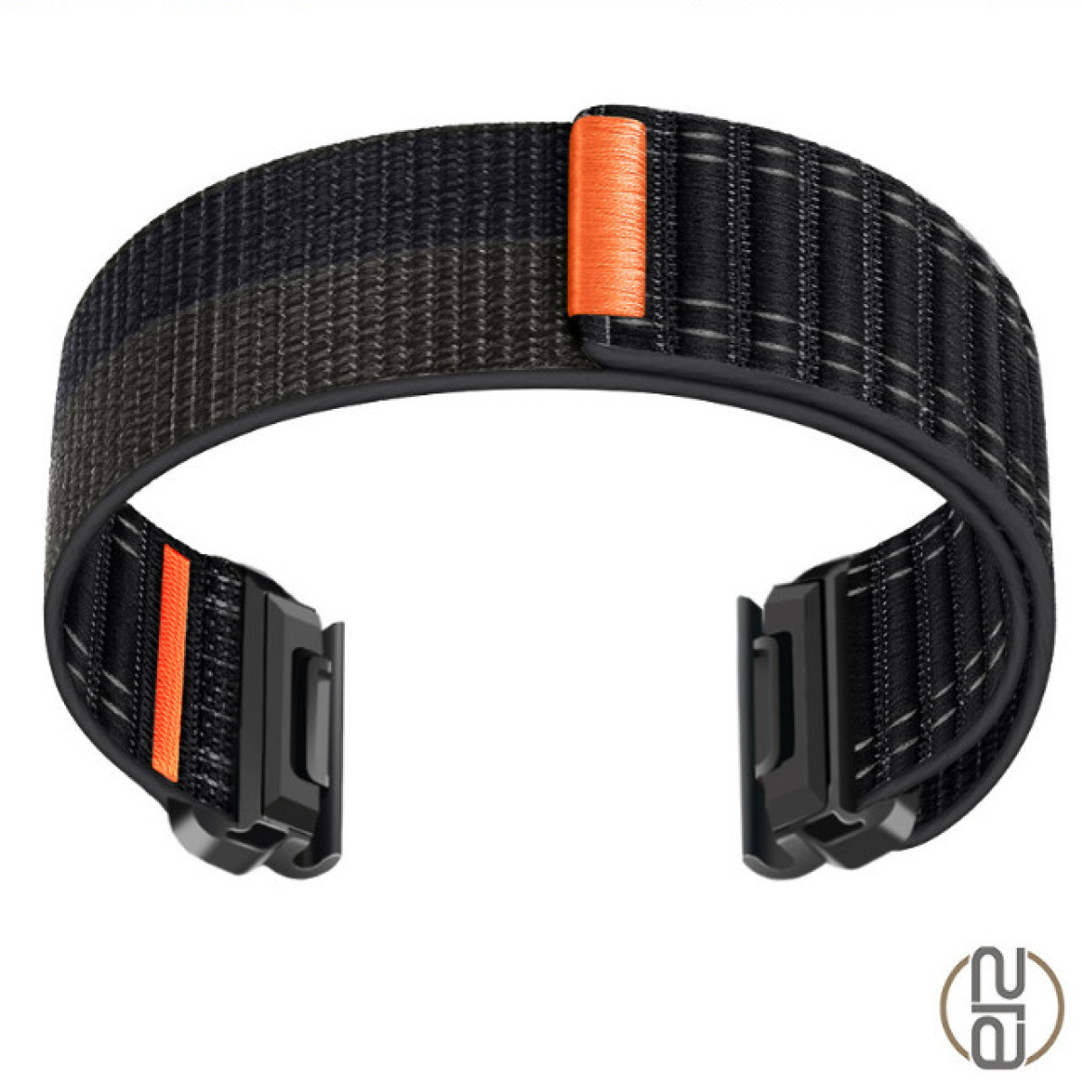 Schwarz-graues Uhrenarmband mit orangefarbenem Akzent. Mit Schnalle und Riemendetail.