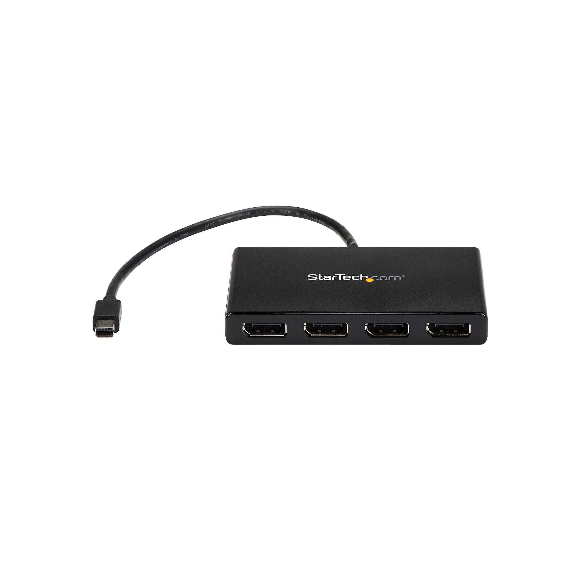 Adaptador USB-C StarTech.com negro con tres puertos HDMI. Fondo blanco.